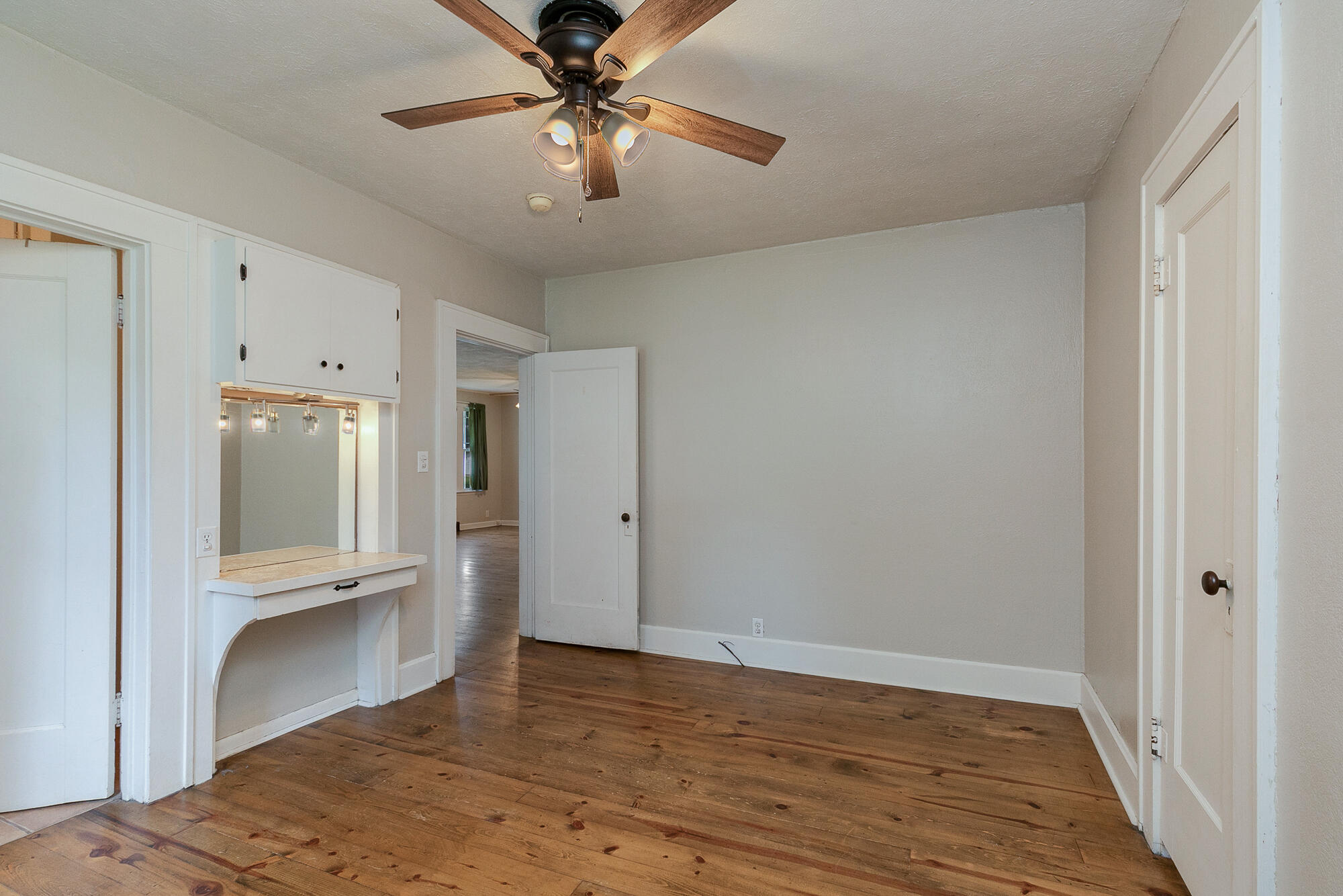 509 West Olive Street Property Photo 14