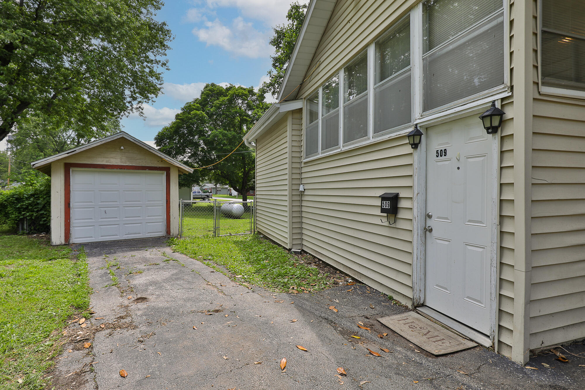 509 West Olive Street Property Photo 21