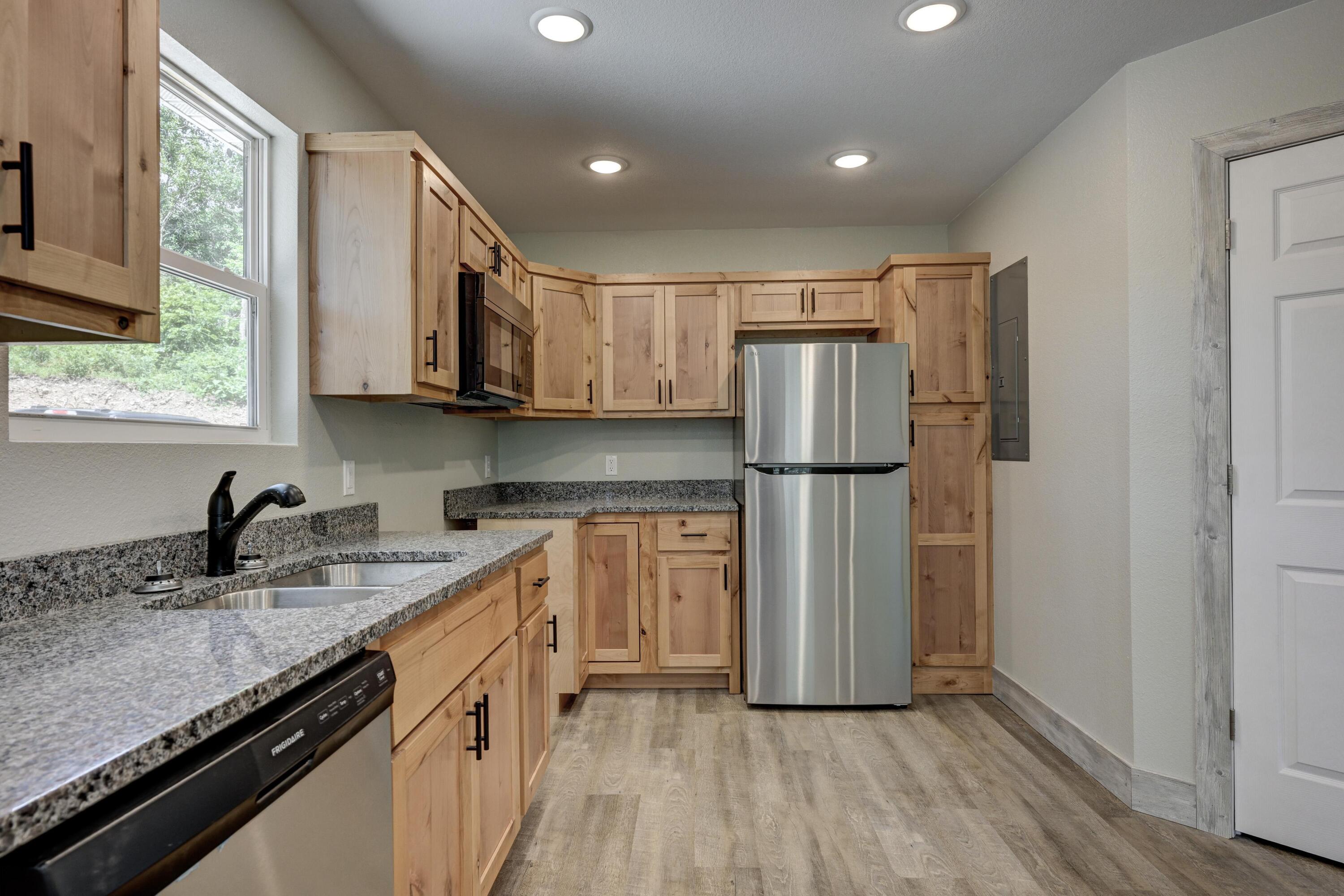 1601 Ridgewood Property Photo 9