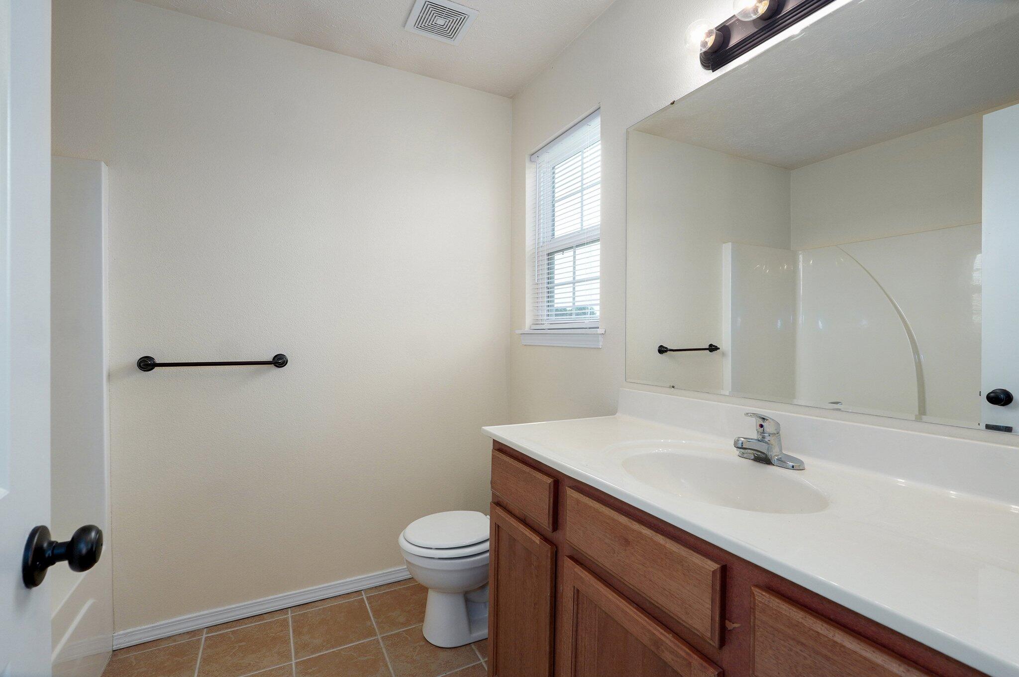 612-614 East Daniels Street Property Photo 15
