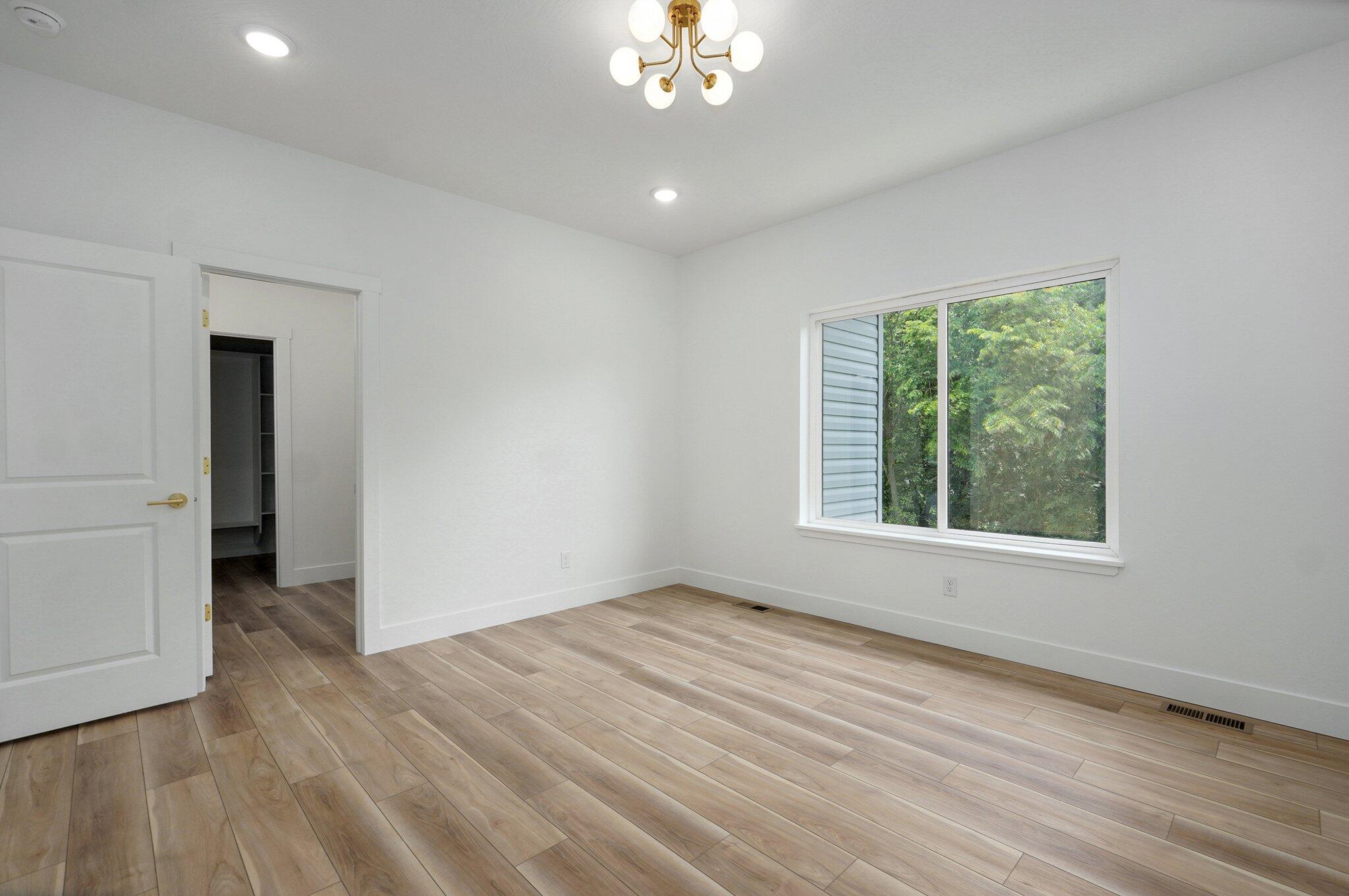 688 Miller Rd Street Property Photo 20