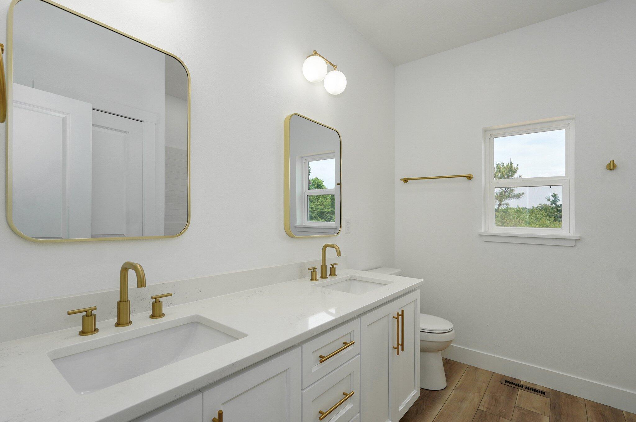 688 Miller Rd Street Property Photo 27