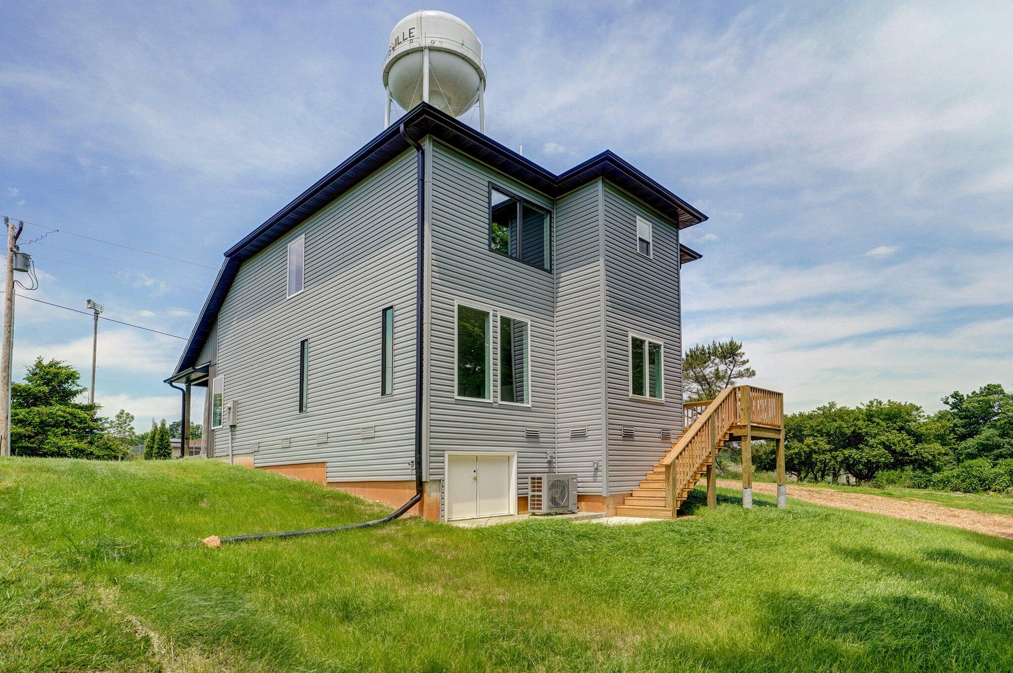 688 Miller Rd Street Property Photo 32