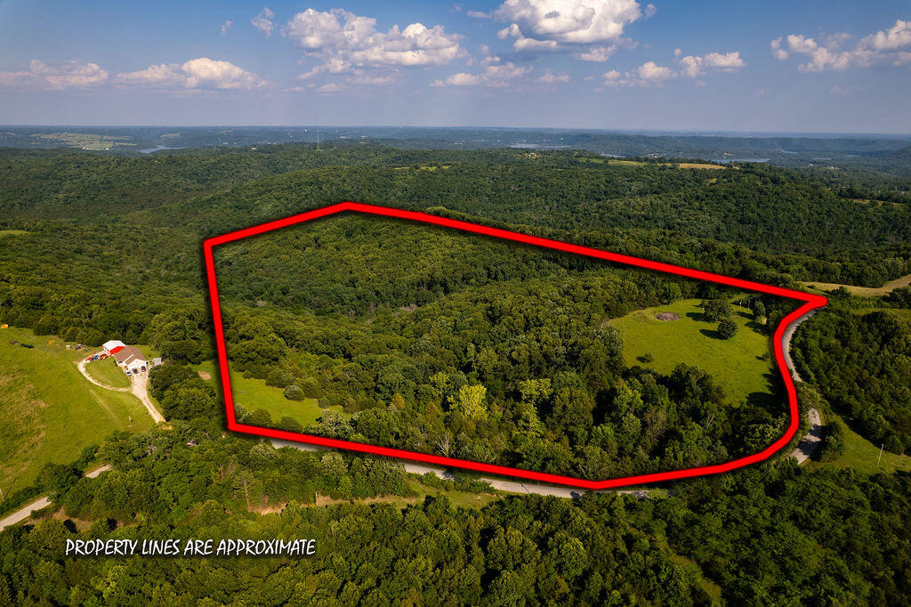 6034 Flat Creek Road Property Photo 2