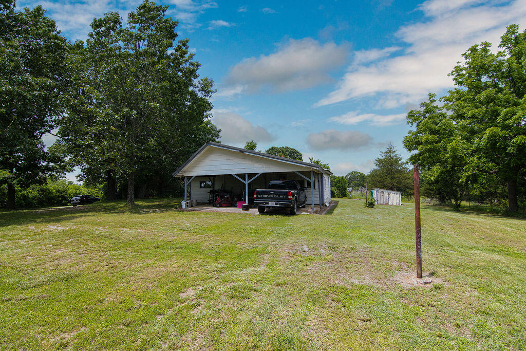 6034 Flat Creek Road Property Photo 6