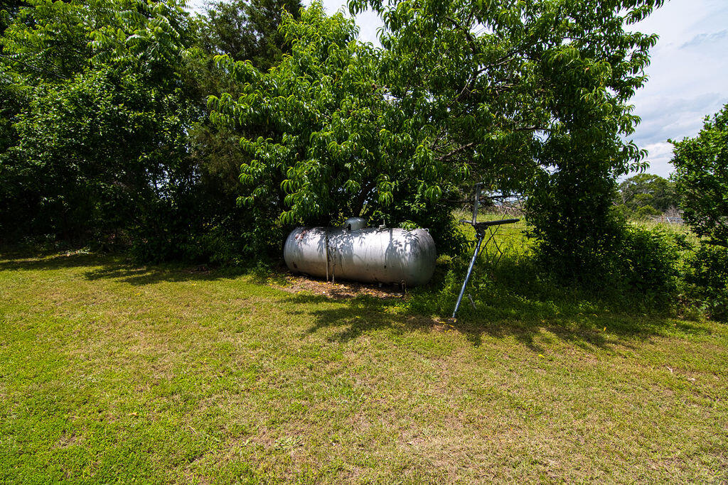 6034 Flat Creek Road Property Photo 9
