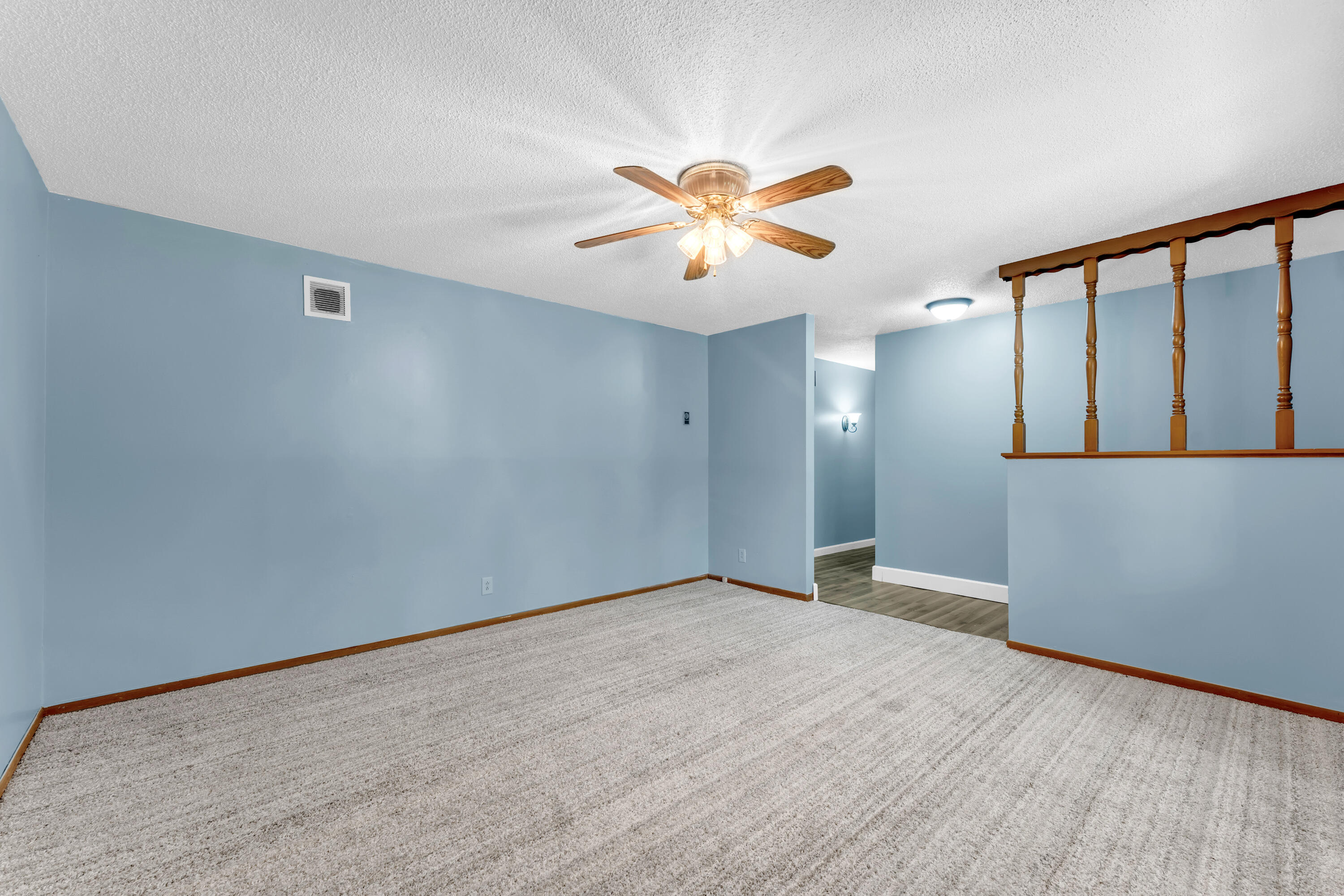 1061 Brentwood Drive Property Photo 12
