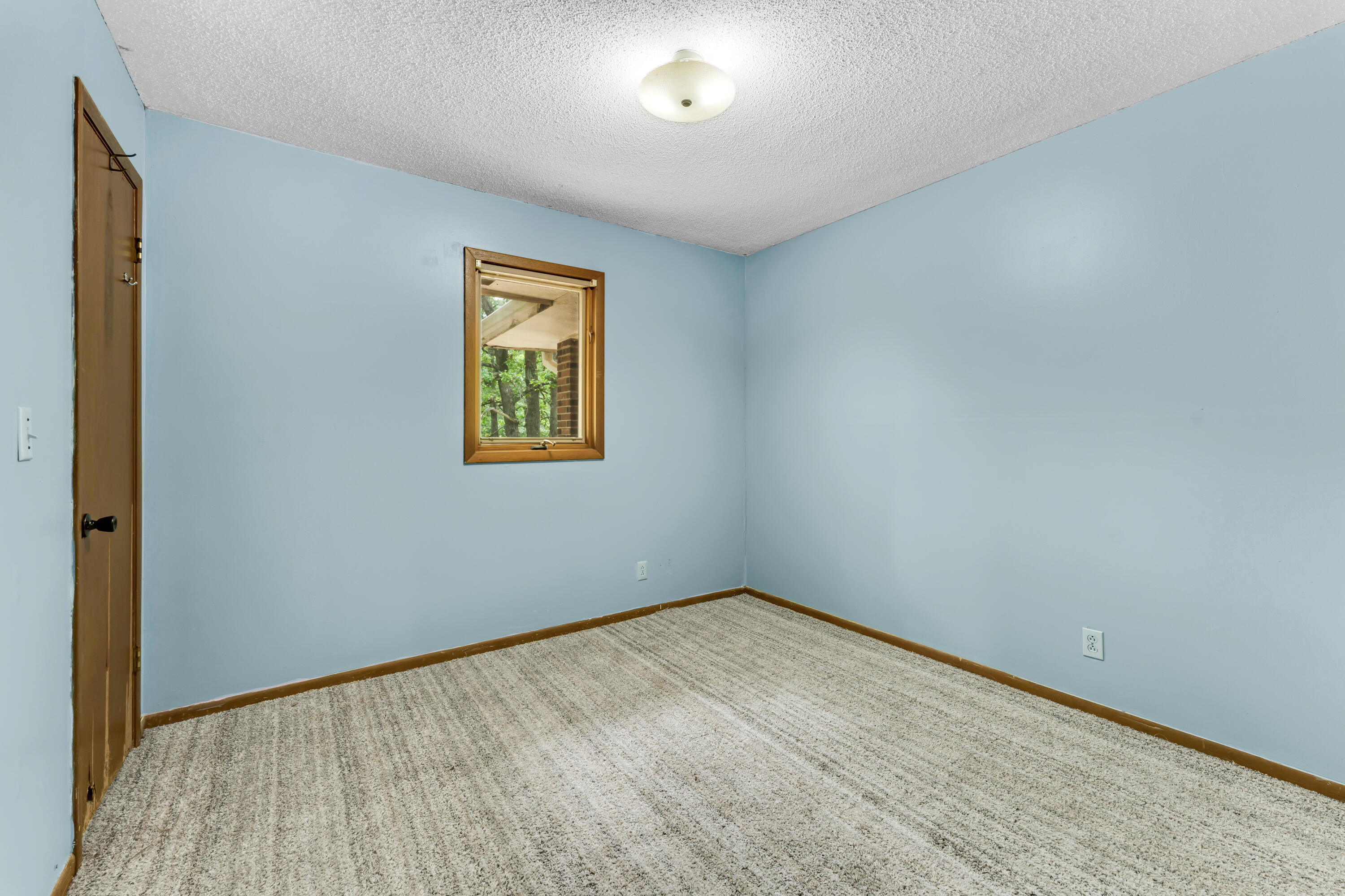 1061 Brentwood Drive Property Photo 15