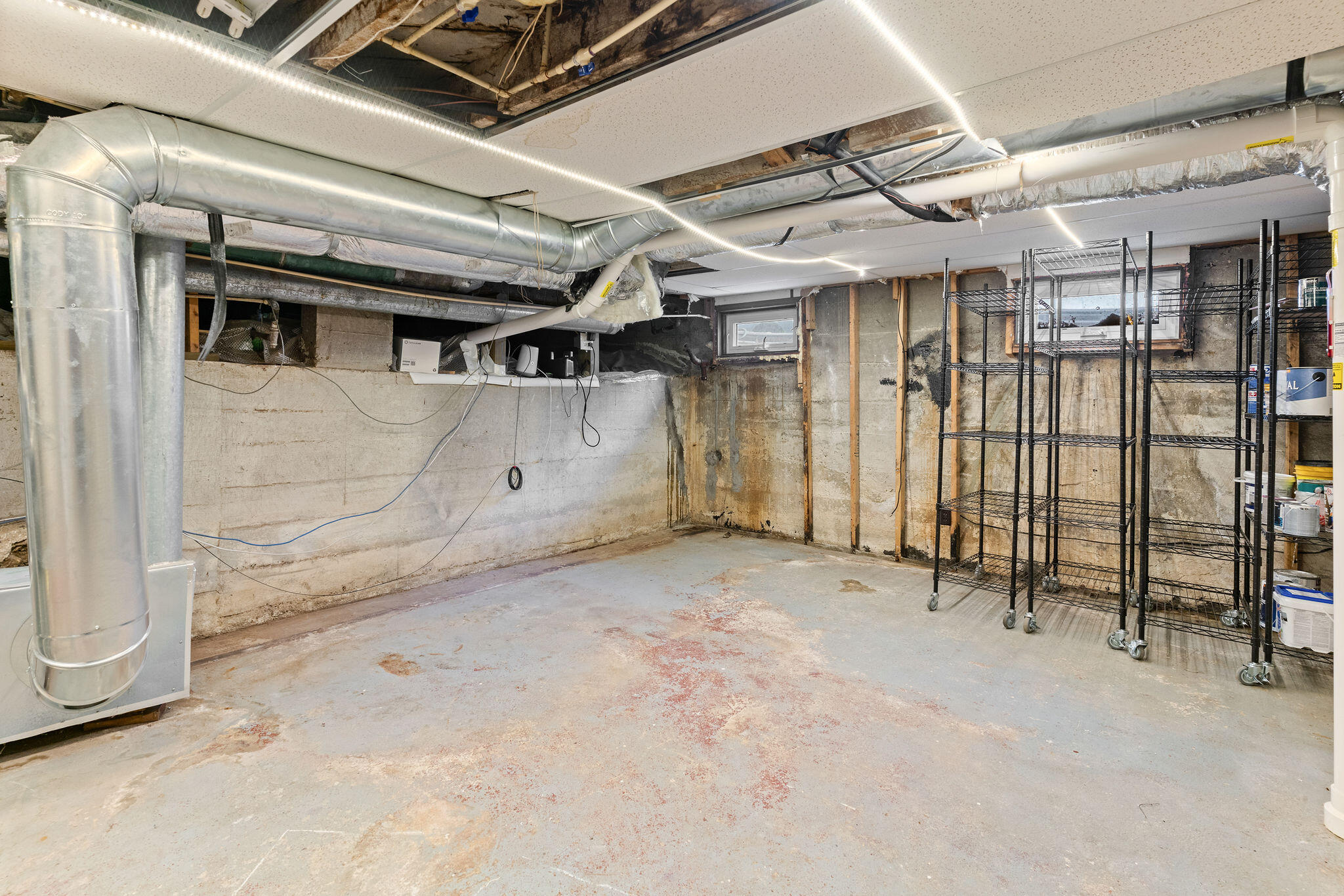 616 West Silsby Street Property Photo 23