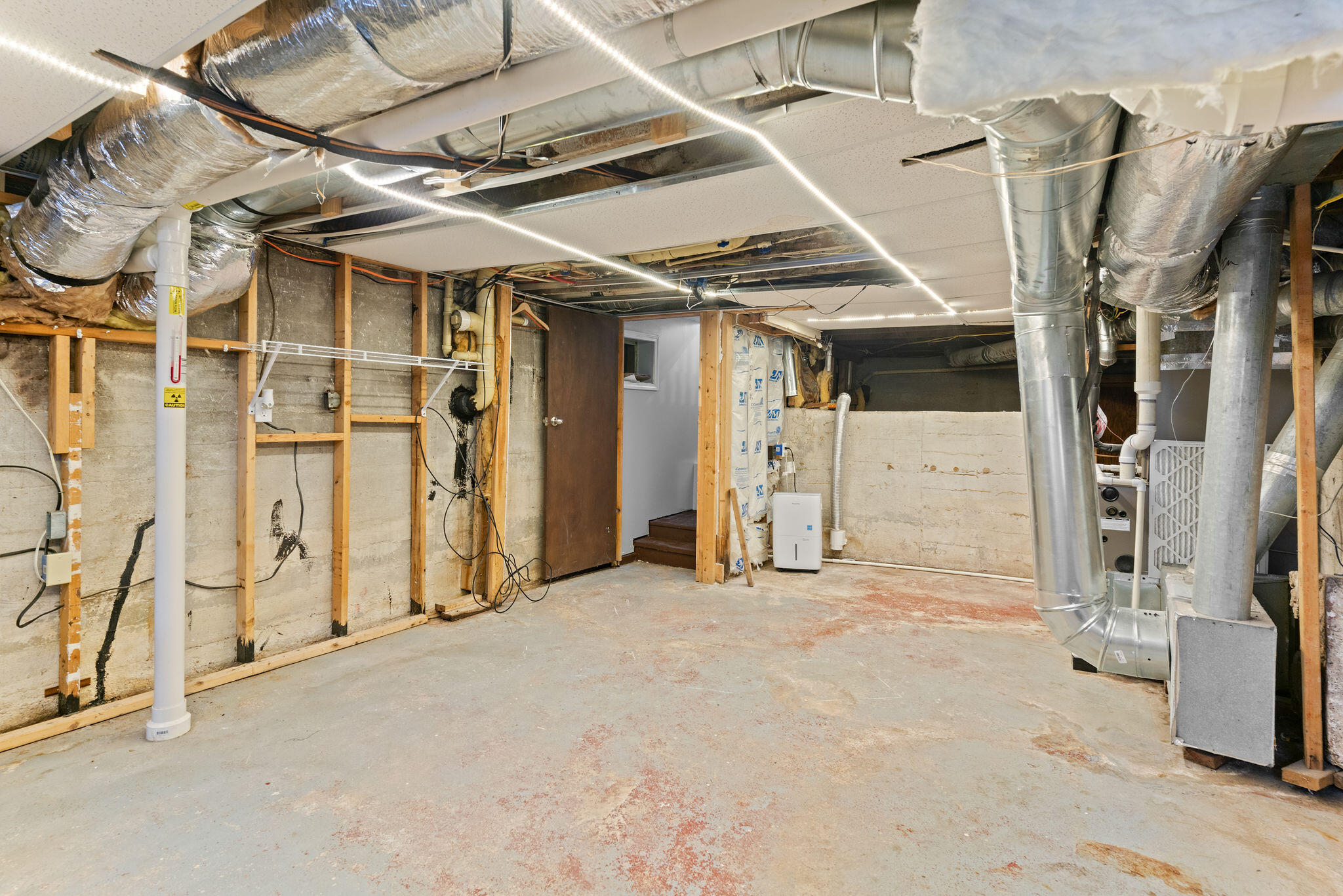 616 West Silsby Street Property Photo 24