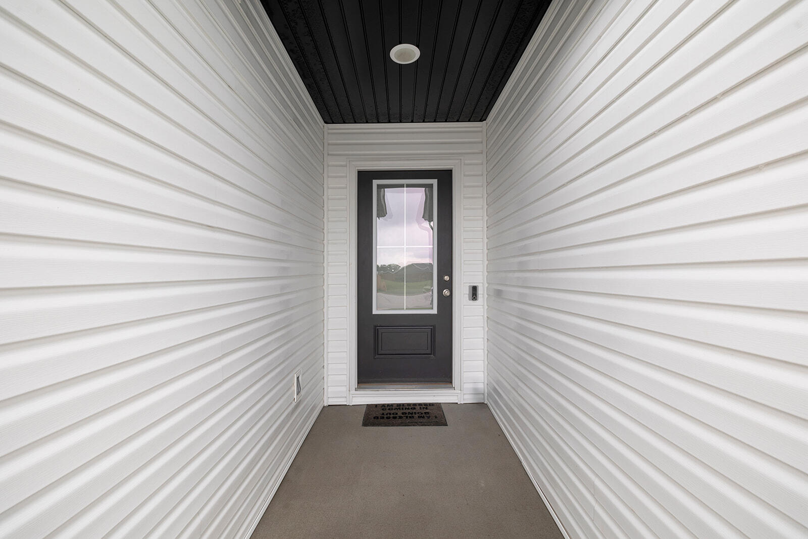 1118 East Lakota Street Property Photo 3