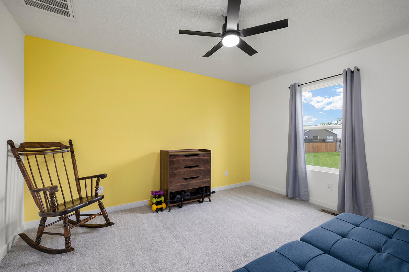 1118 East Lakota Street Property Photo 6