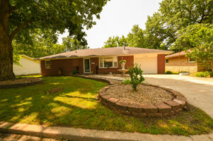 613 King Street Property Photo 6