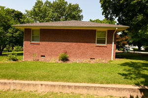 613 King Street Property Photo 9