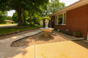 613 King Street Property Photo 14