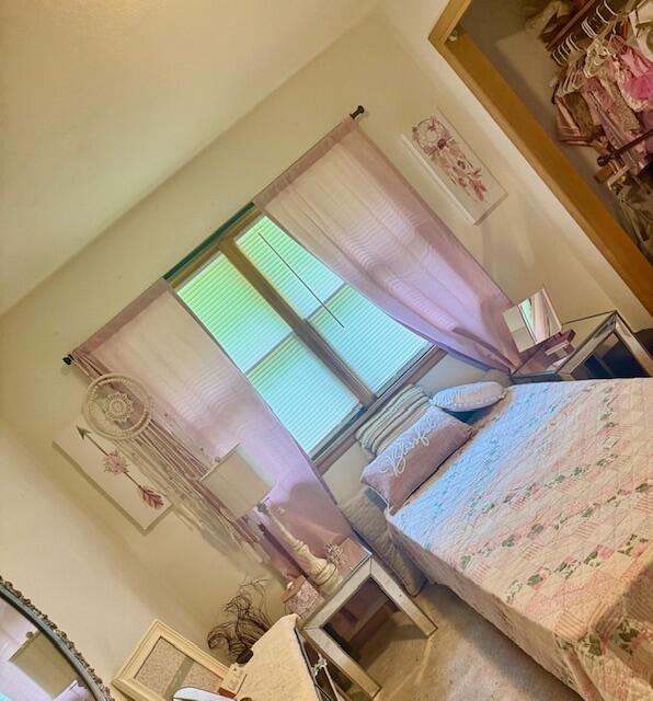 613 King Street Property Photo 35