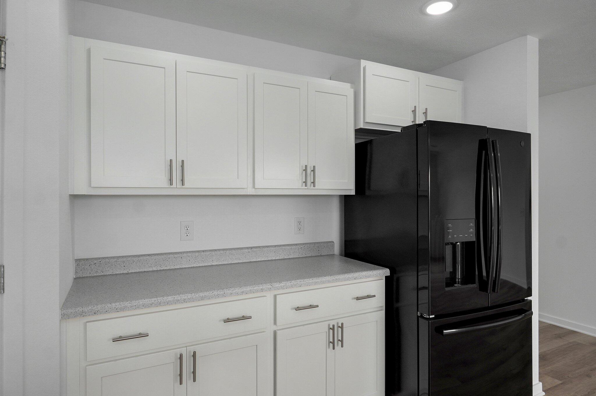 1158 West Holly Street Property Photo 11