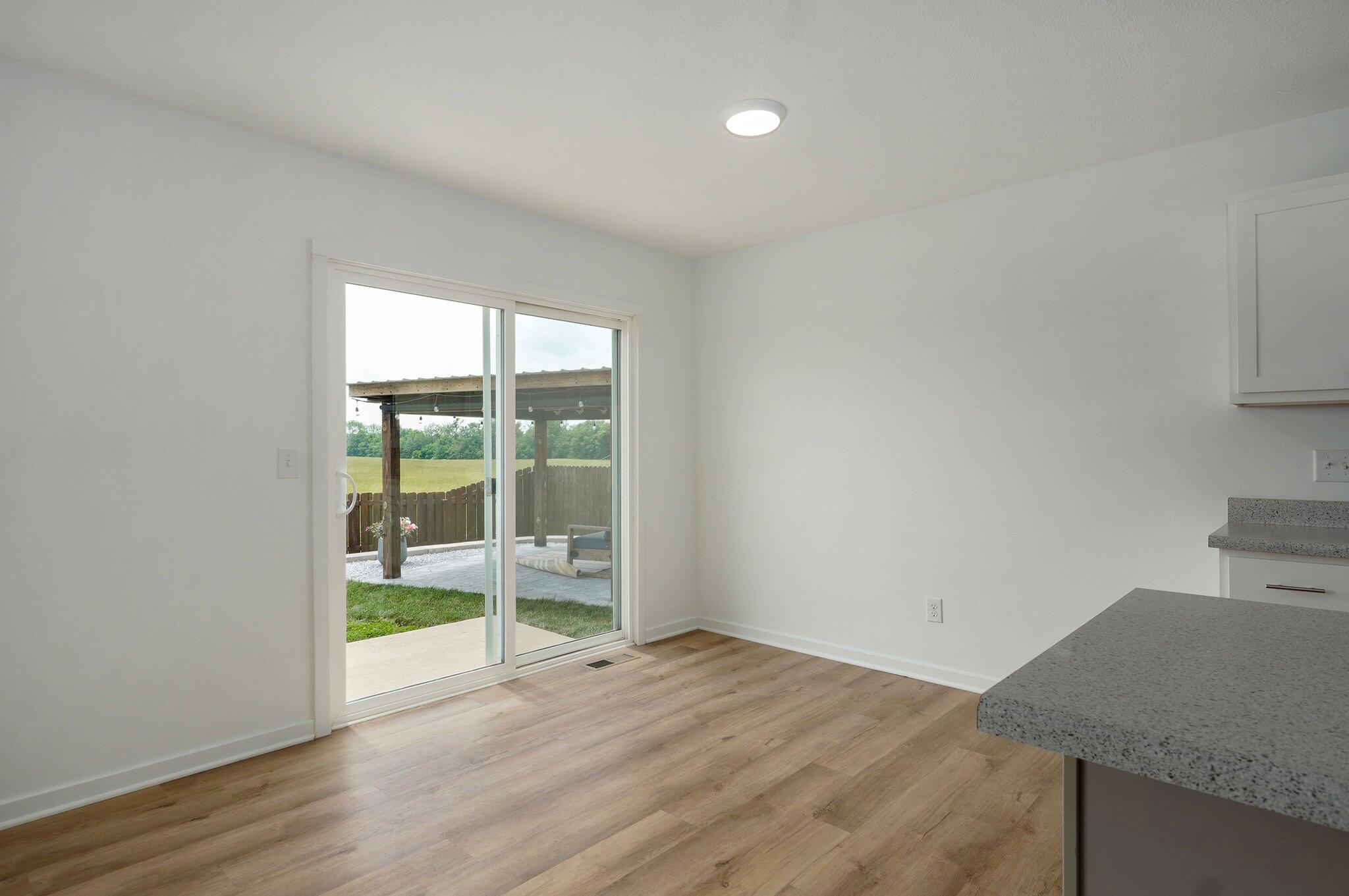 1158 West Holly Street Property Photo 14
