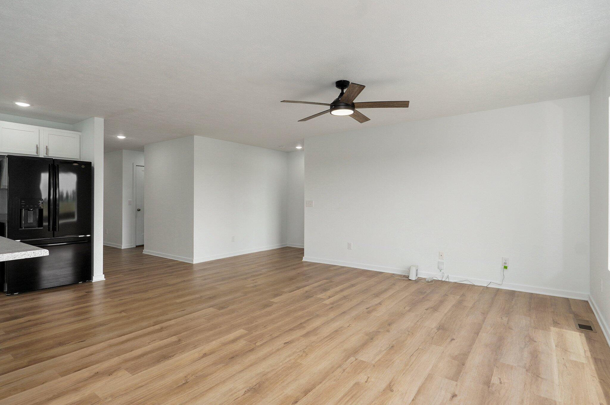 1158 West Holly Street Property Photo 15