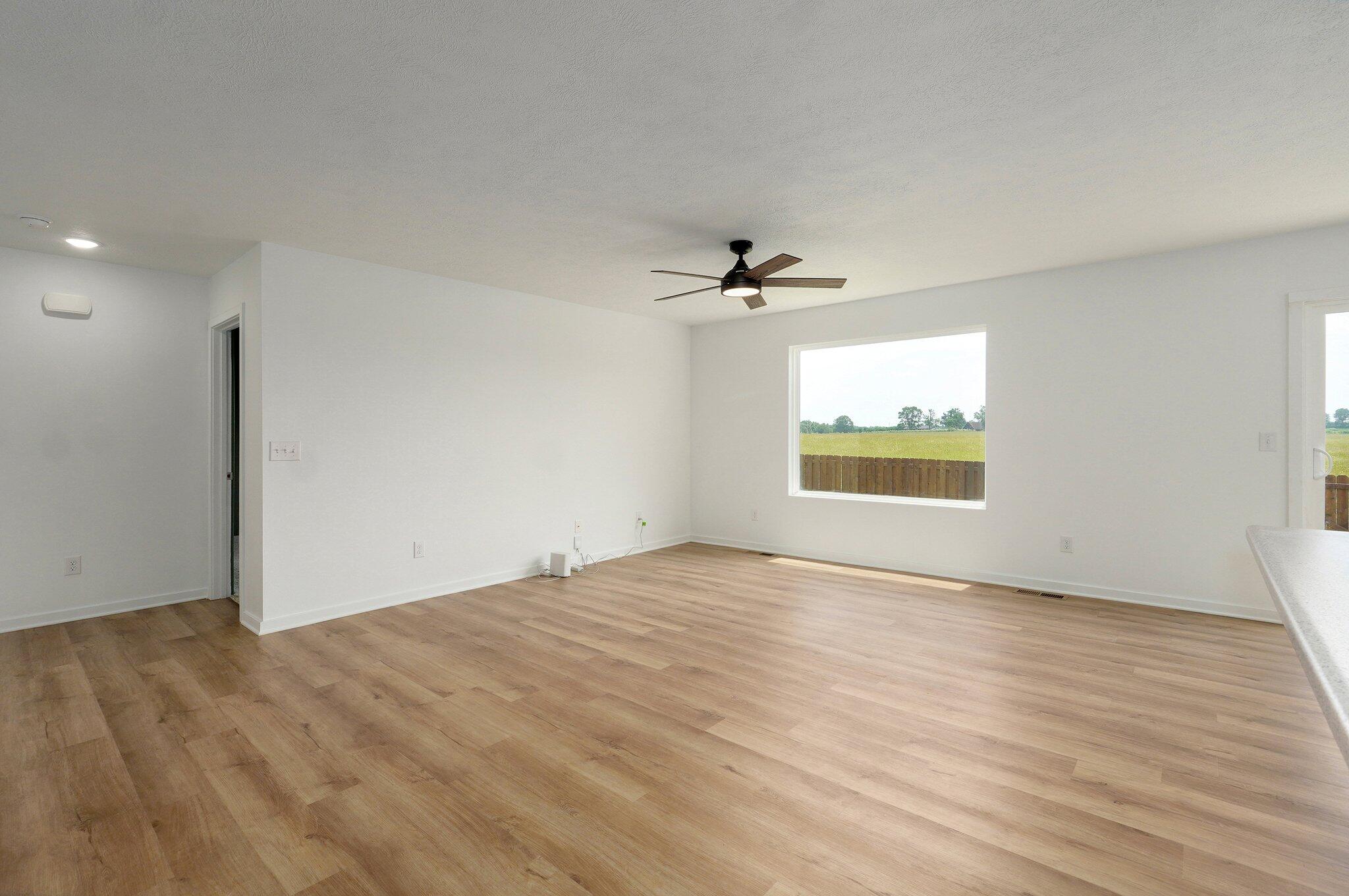1158 West Holly Street Property Photo 17