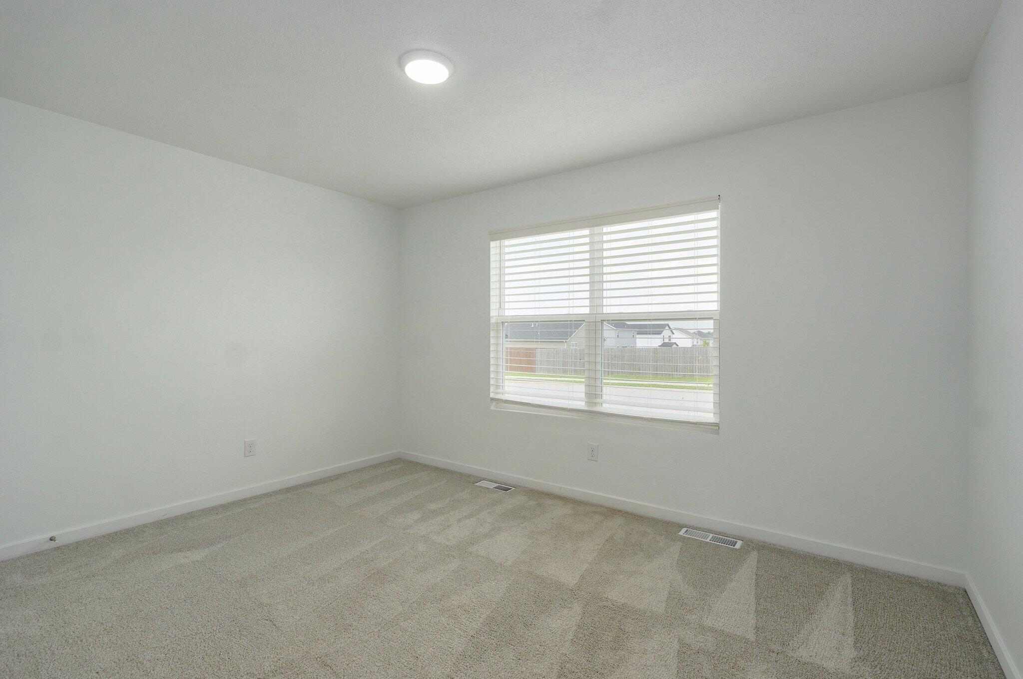 1158 West Holly Street Property Photo 25