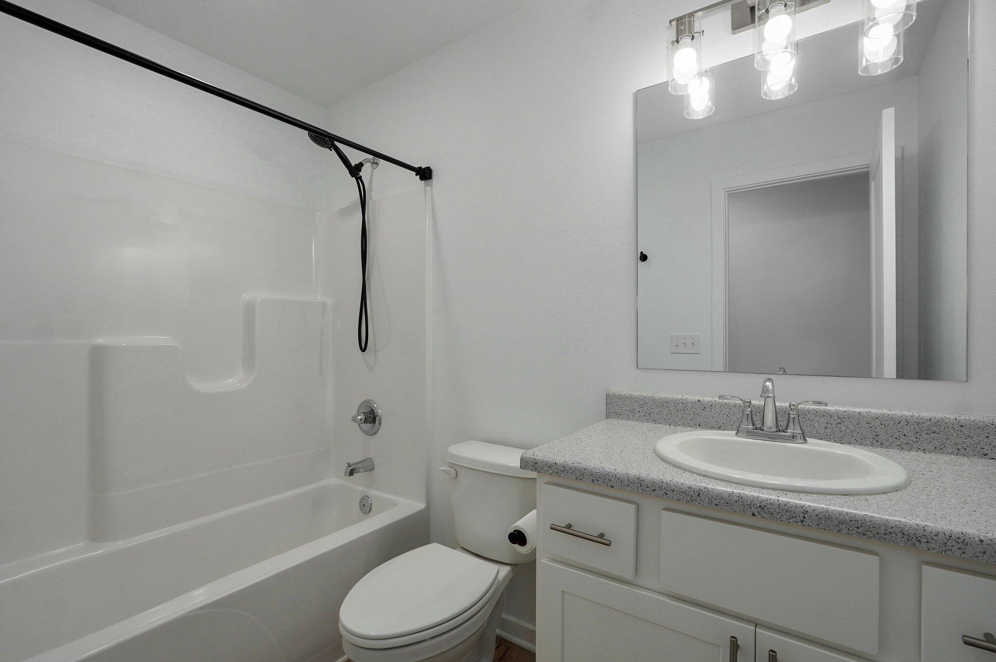 1158 West Holly Street Property Photo 26