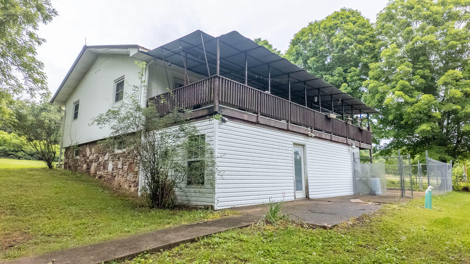 7042 County Road 220 Property Photo 4