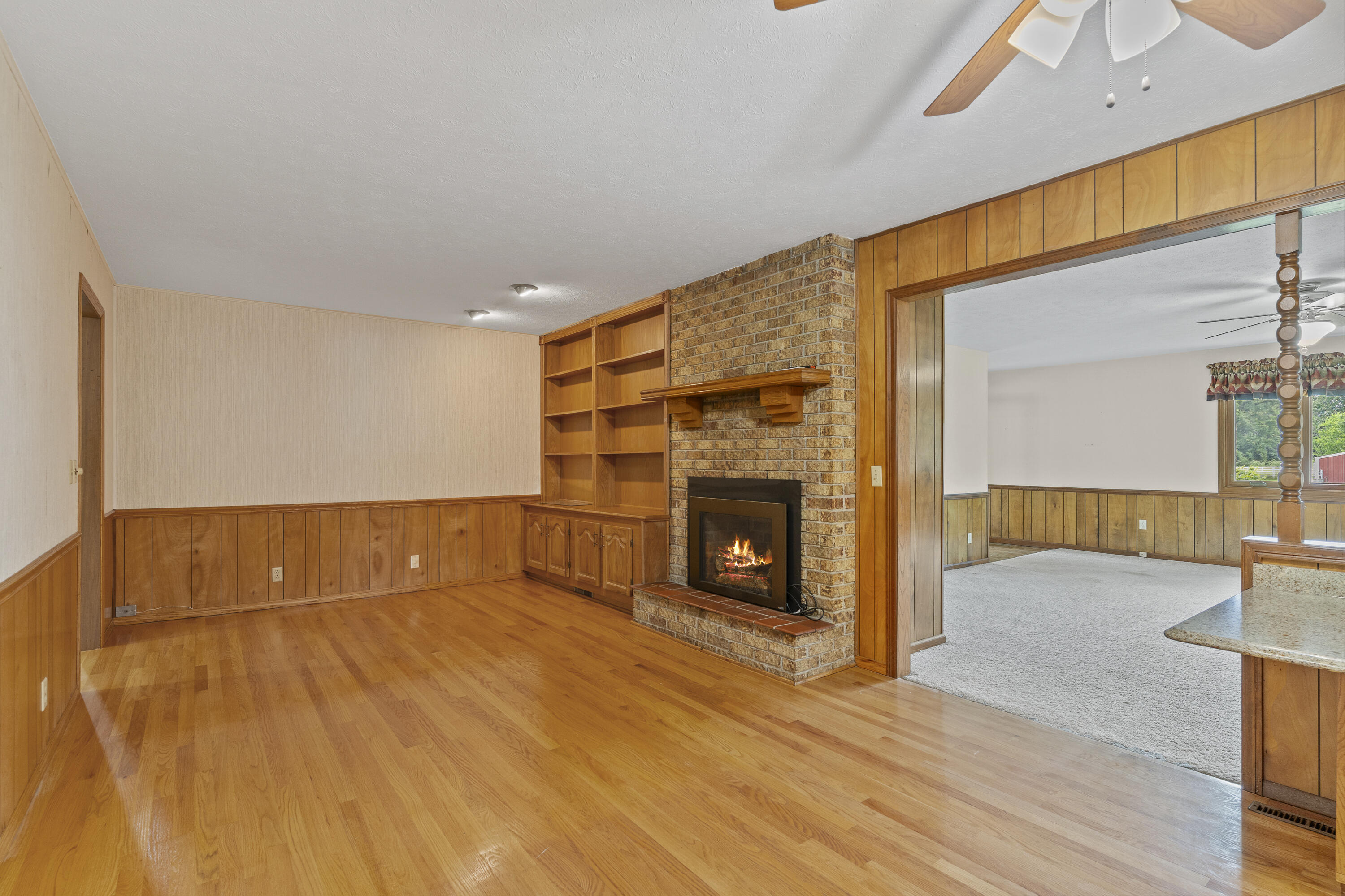 5263 North Crestwood Drive Property Photo 8