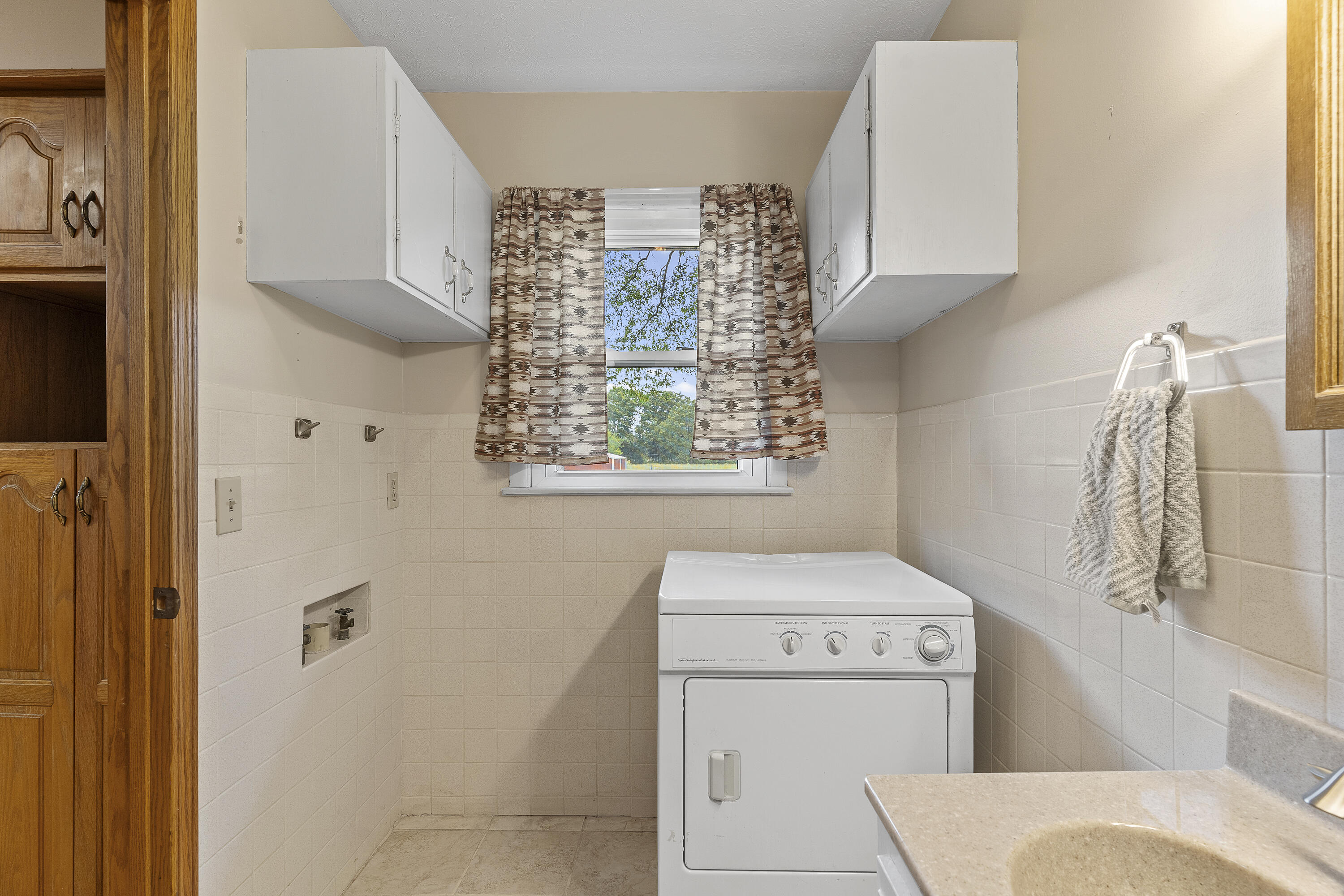 5263 North Crestwood Drive Property Photo 18