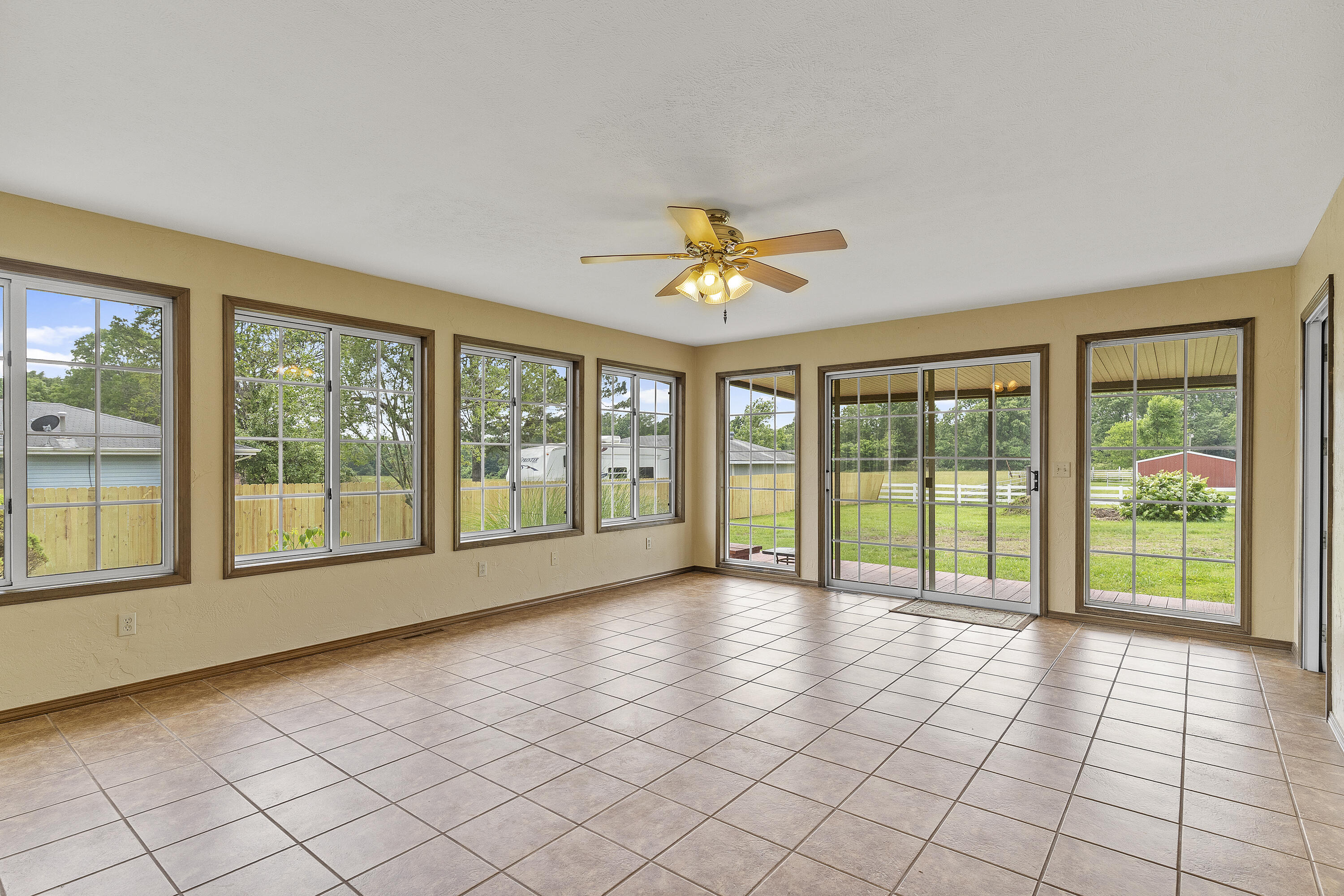 5263 North Crestwood Drive Property Photo 24
