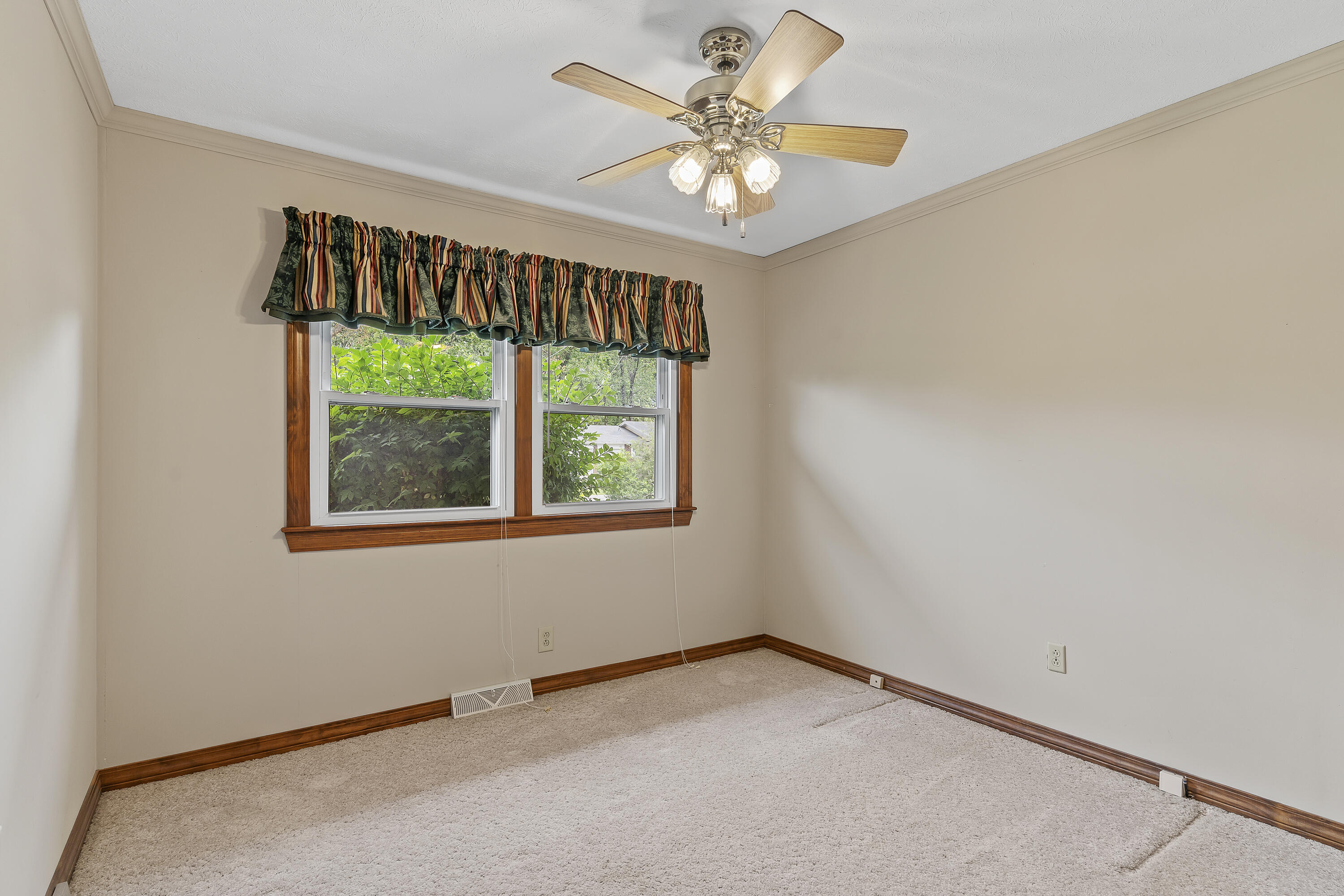 5263 North Crestwood Drive Property Photo 29