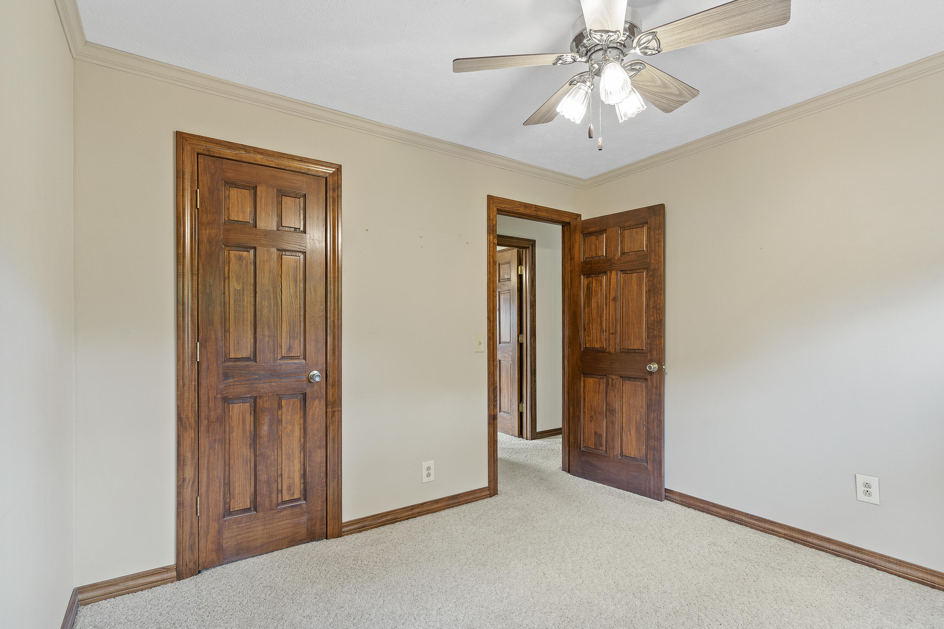 5263 North Crestwood Drive Property Photo 30