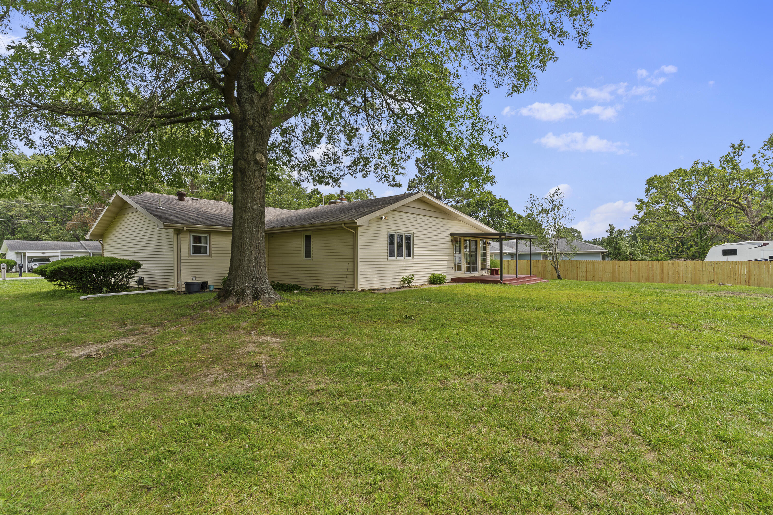 5263 North Crestwood Drive Property Photo 36