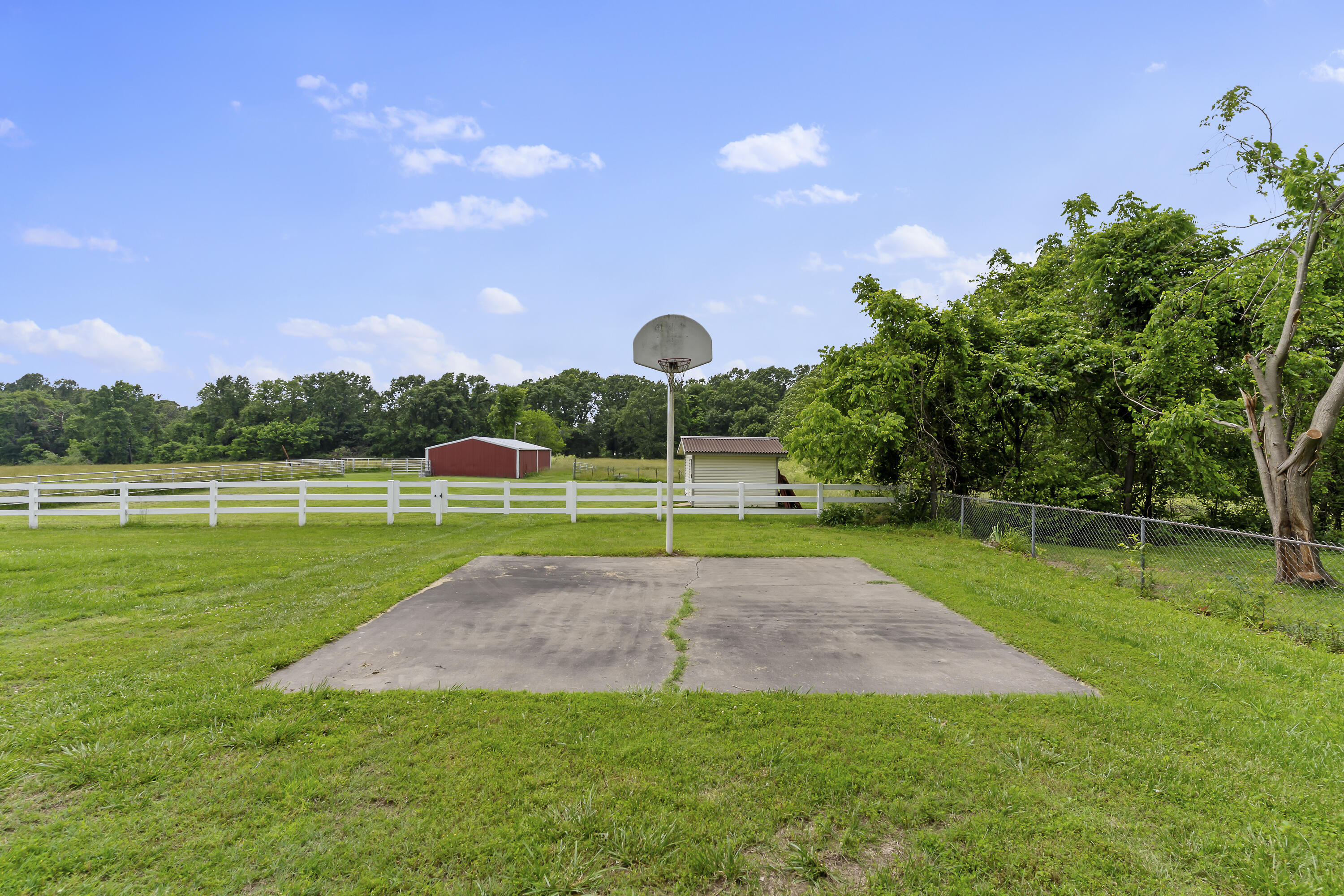 5263 North Crestwood Drive Property Photo 40