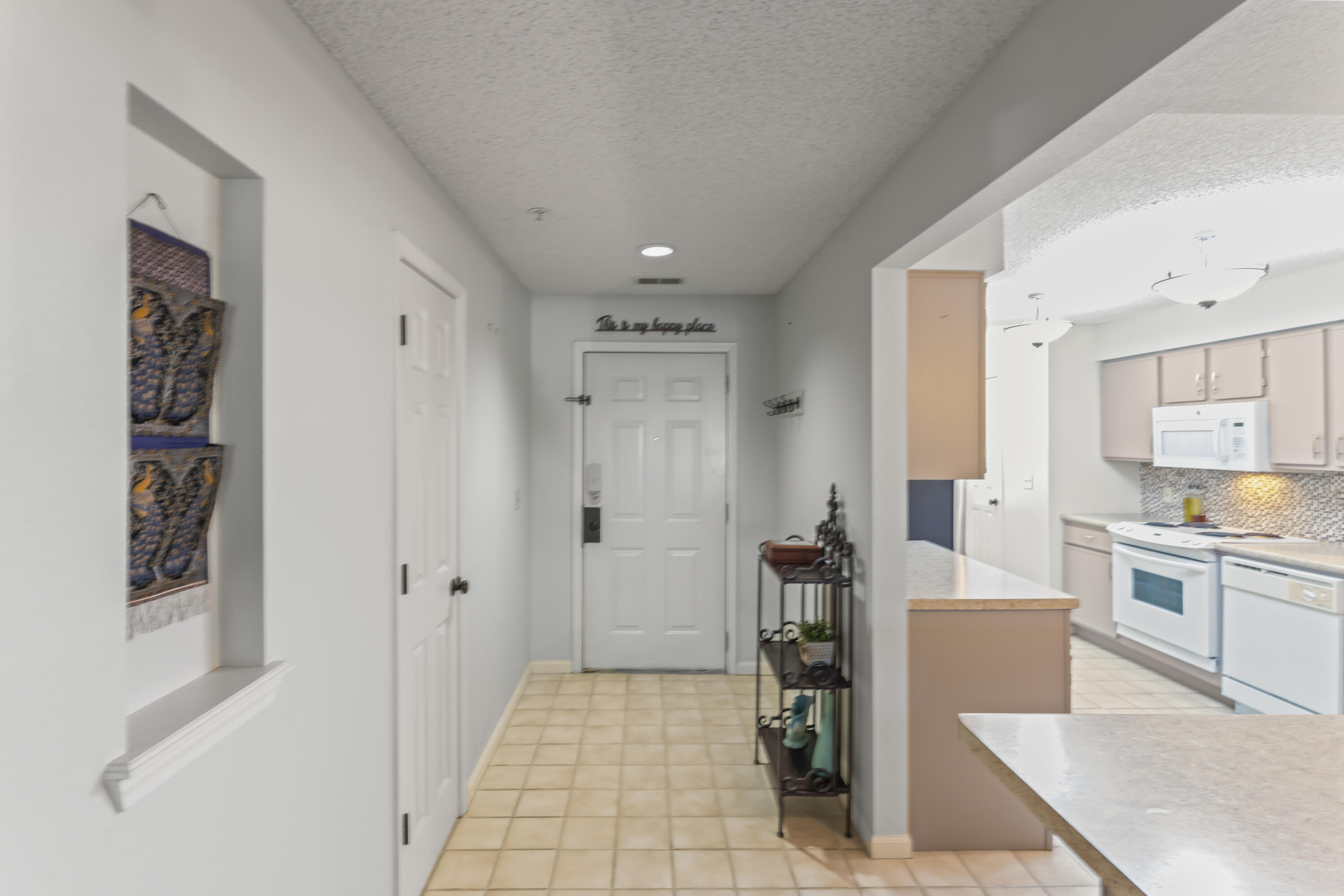 350 South Wildwood Drive Property Photo 4