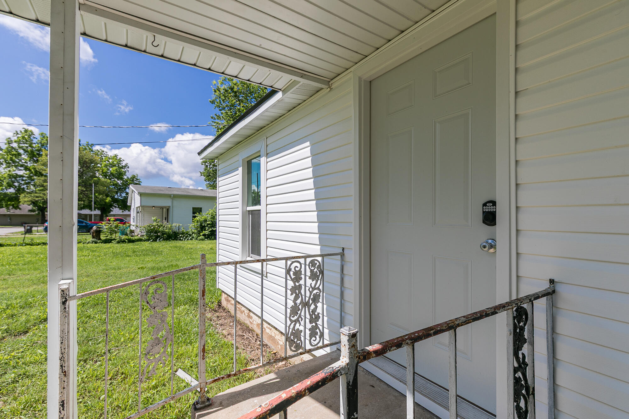 1819 North Tyler Avenue Property Photo 5