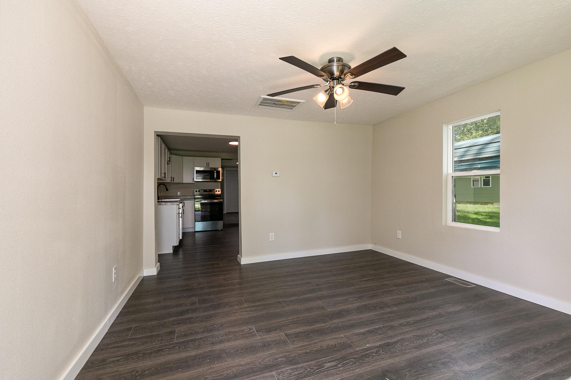 1819 North Tyler Avenue Property Photo 6