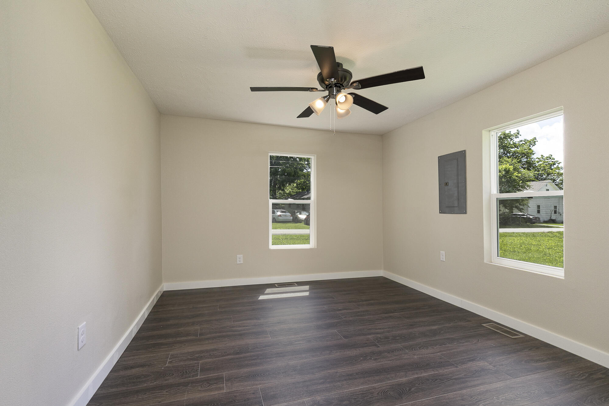 1819 North Tyler Avenue Property Photo 12