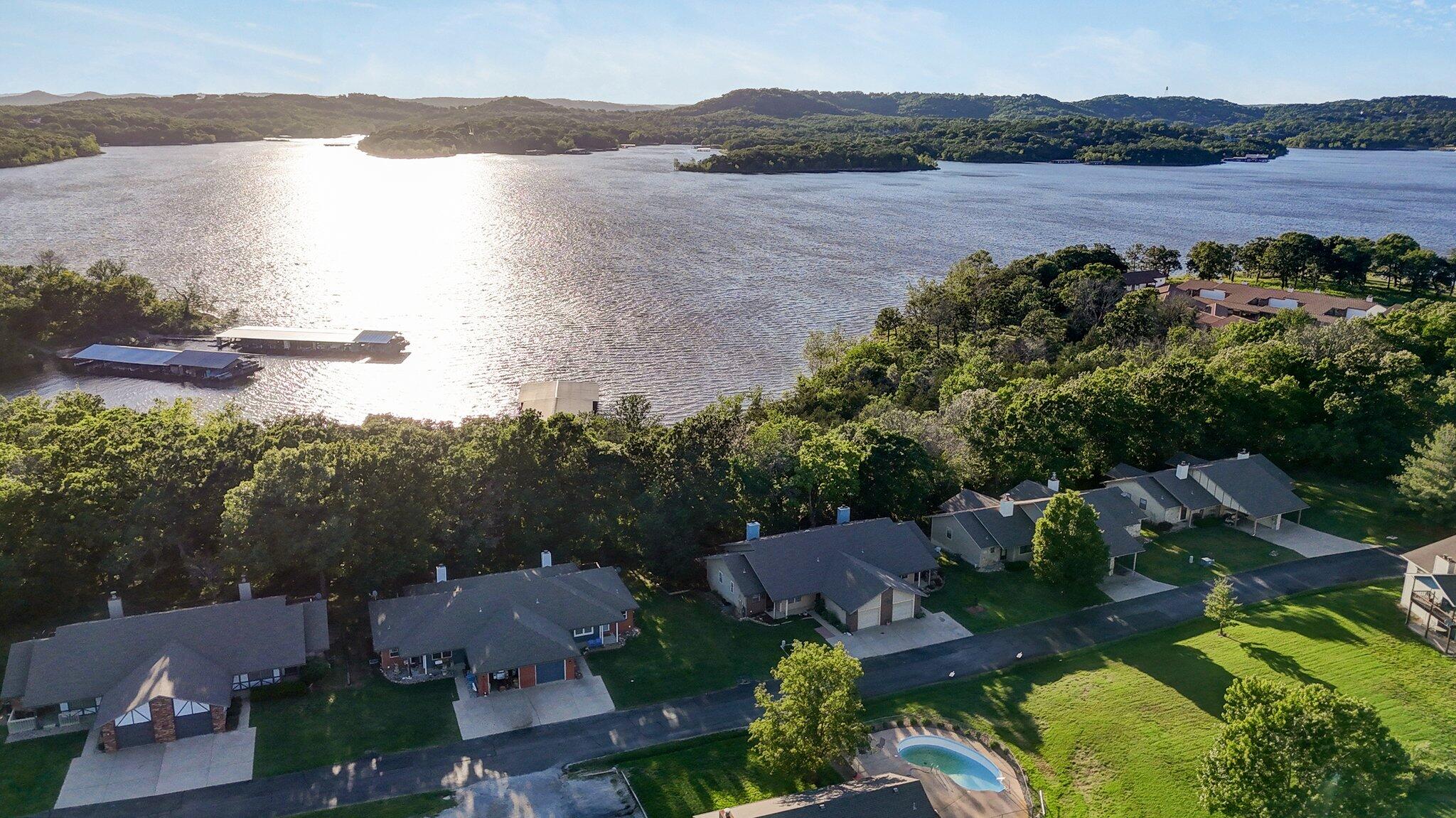 30 Kimberling Shores Lane Property Photo 4