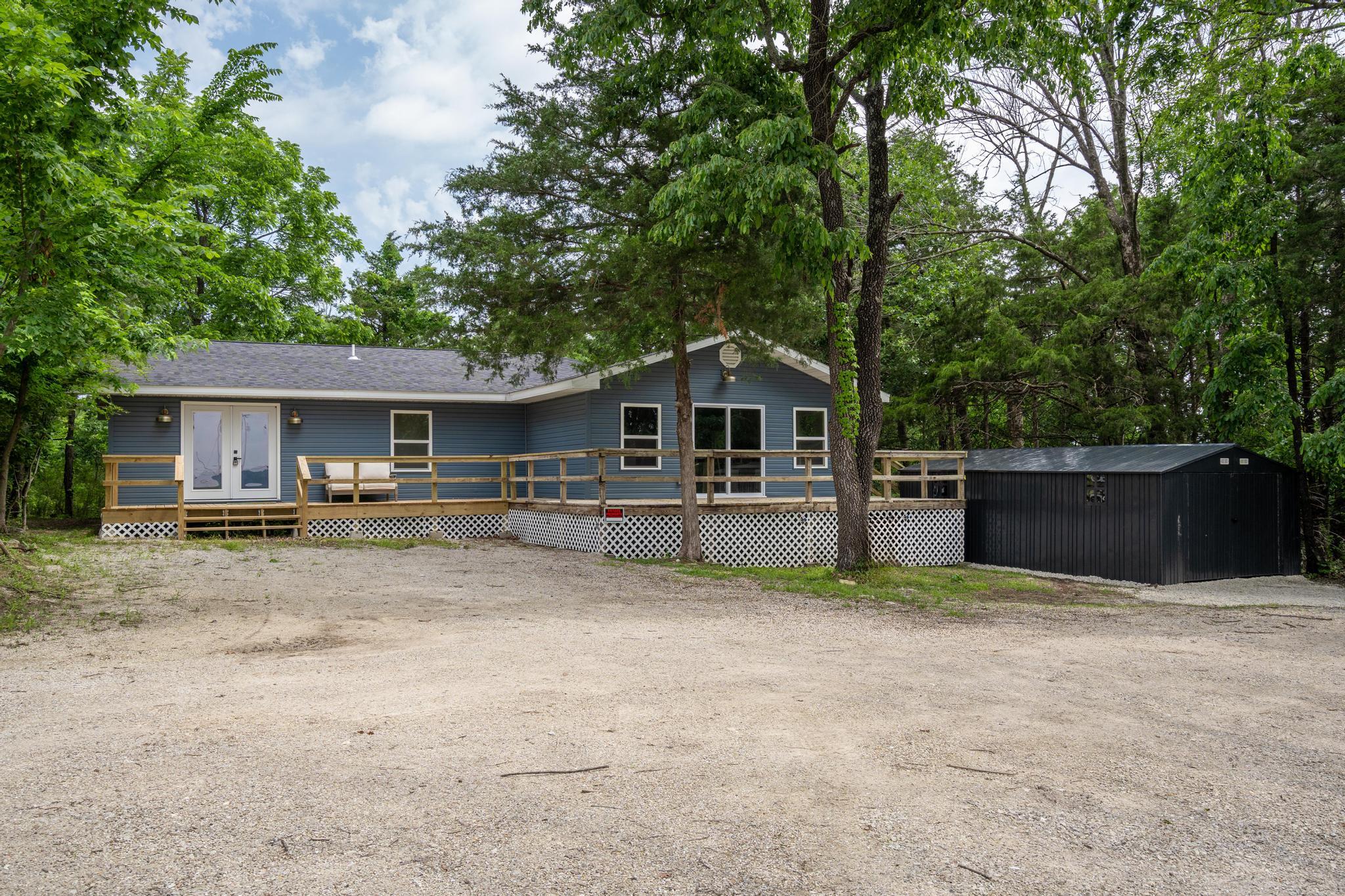3050 Montague Lane Property Photo 8