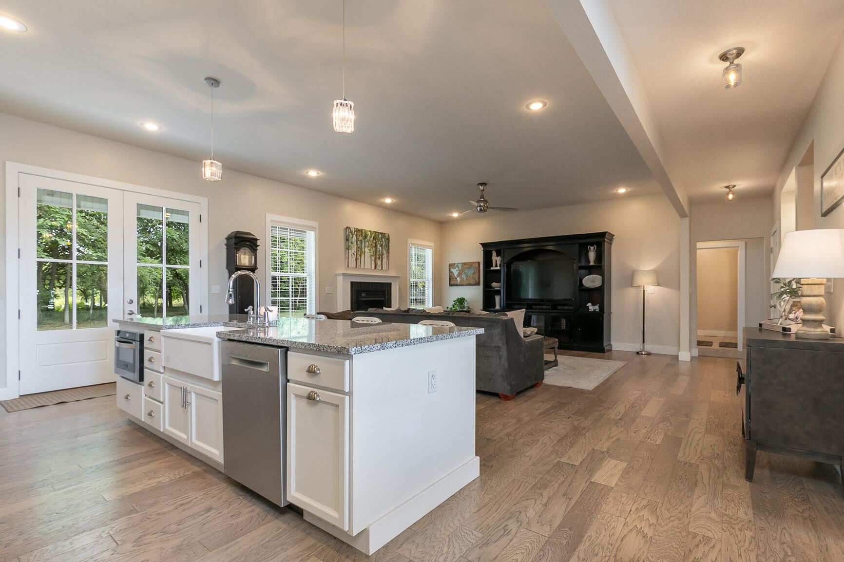 2291 South Farm Road 107 Property Photo 12