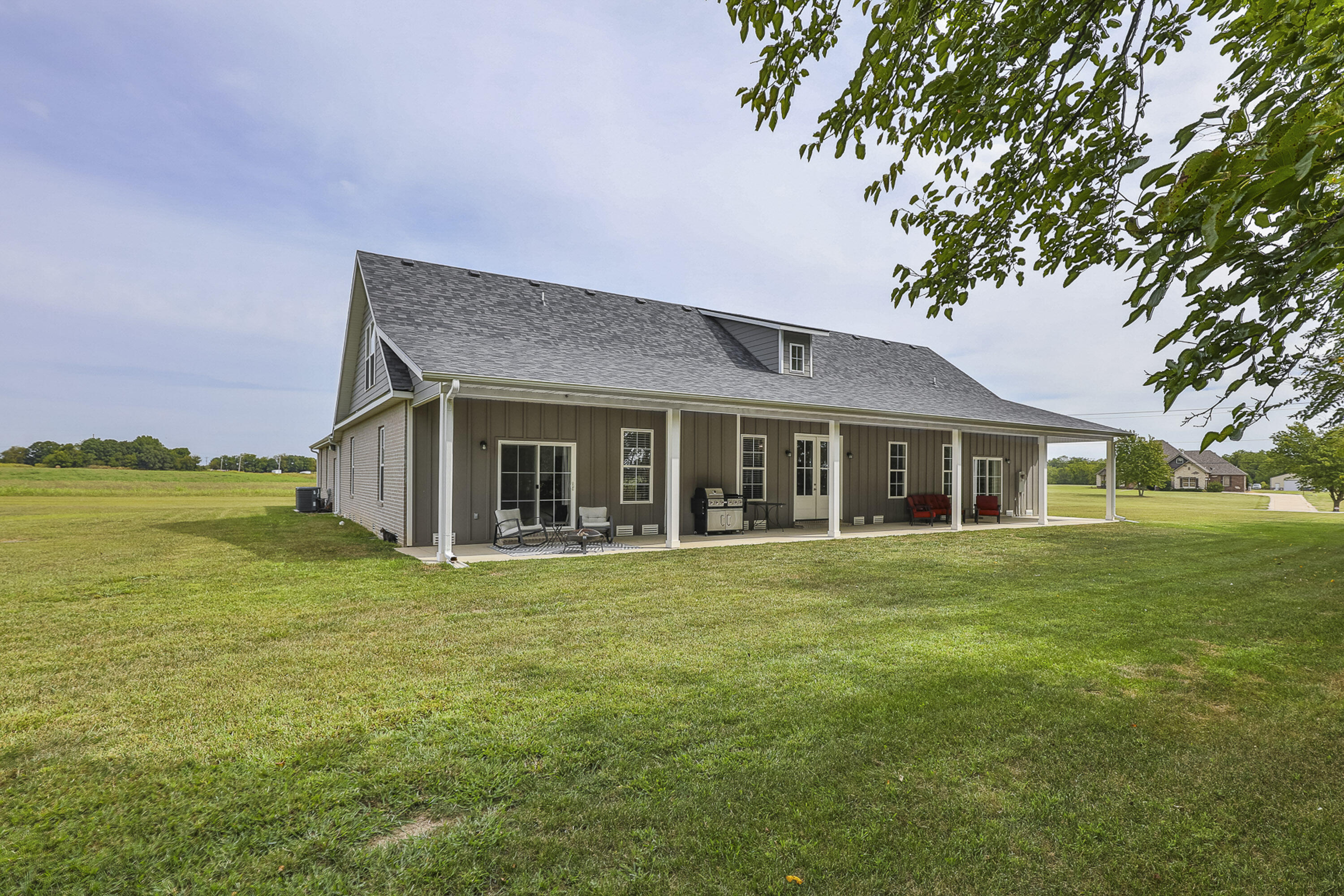 2291 South Farm Road 107 Property Photo 48