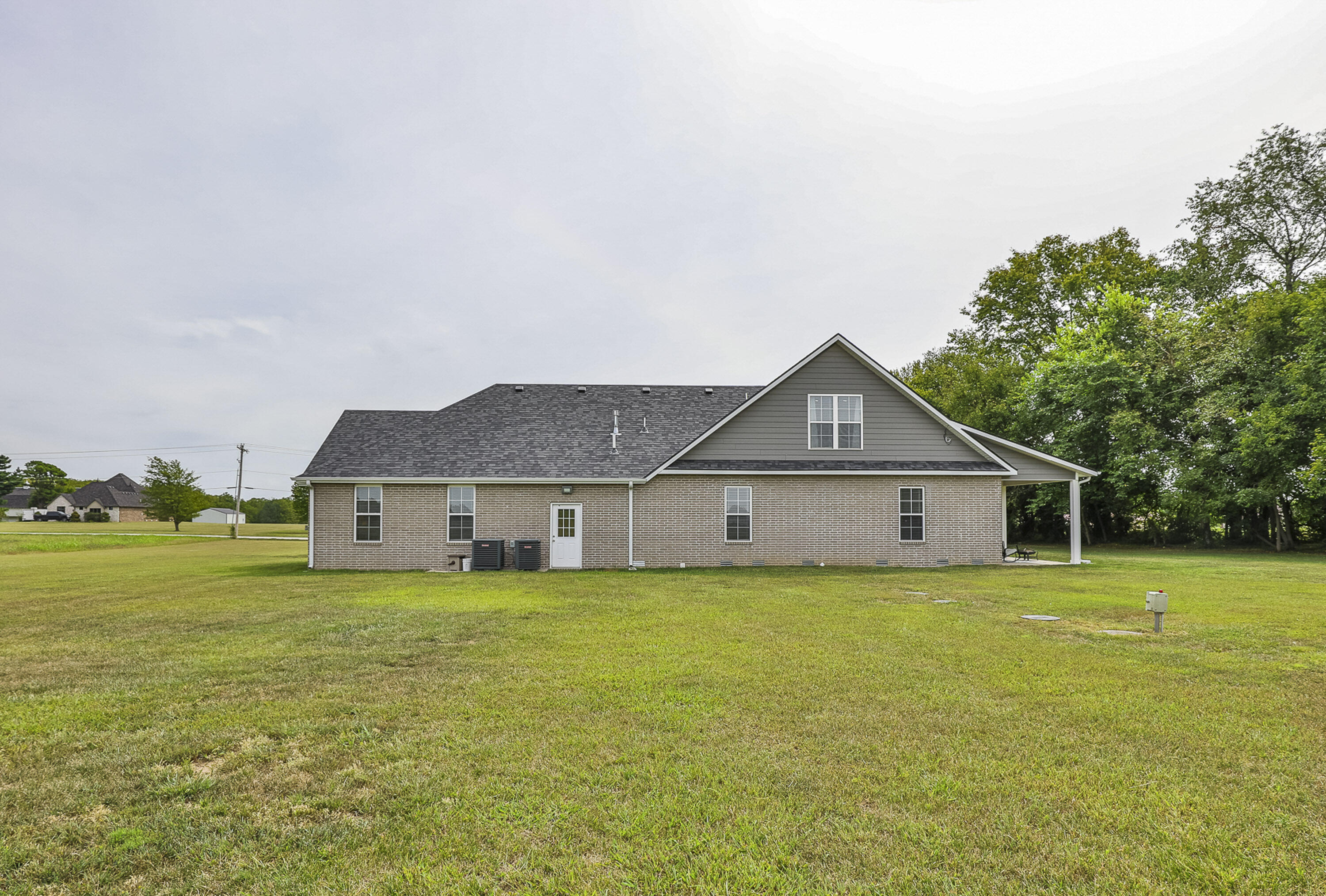 2291 South Farm Road 107 Property Photo 51