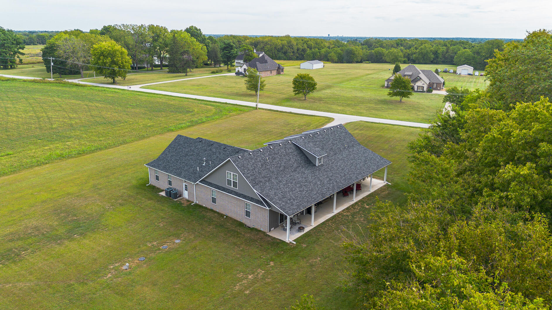 2291 South Farm Road 107 Property Photo 64