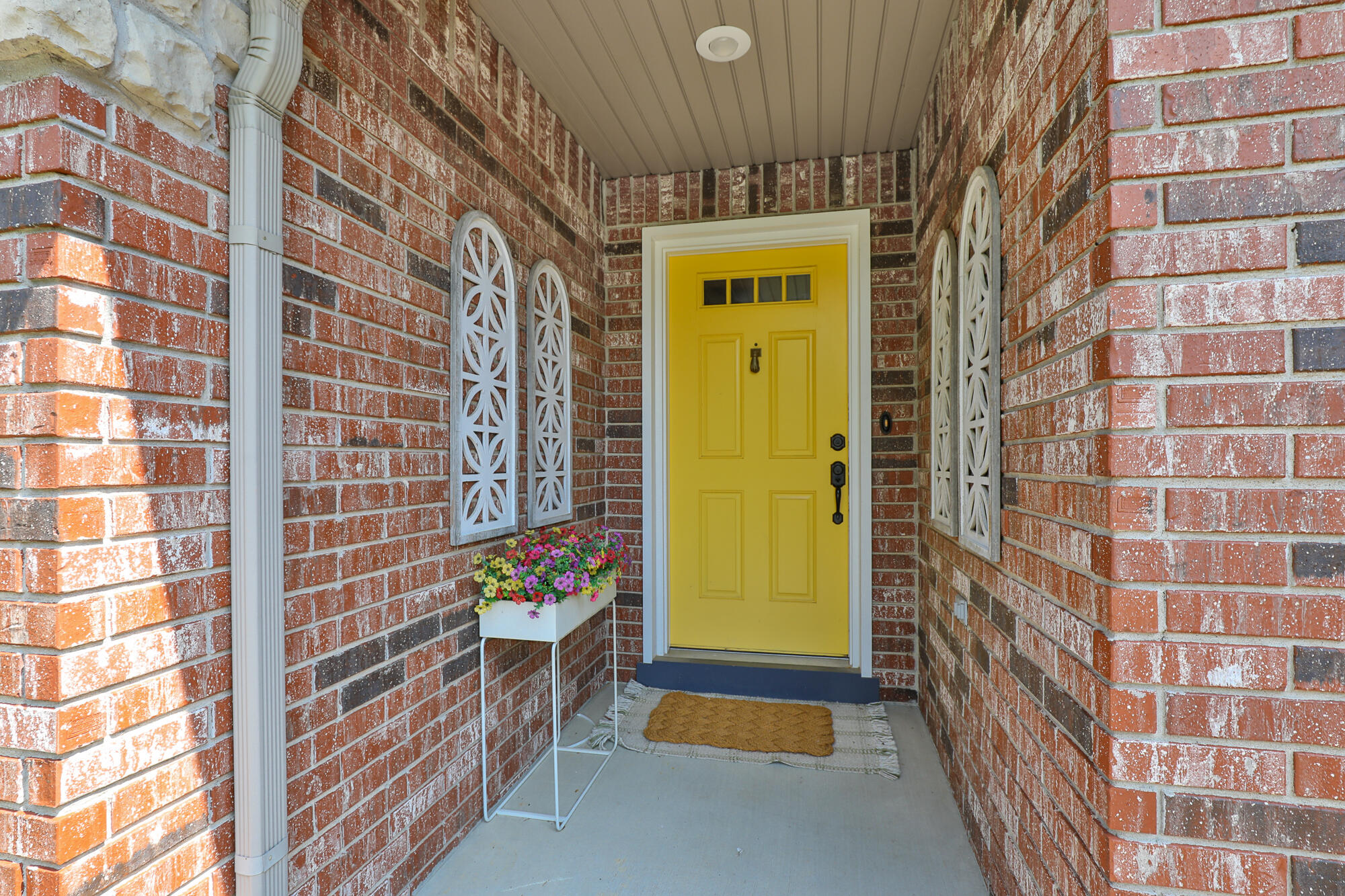 3391 West Darby Street Property Photo 5