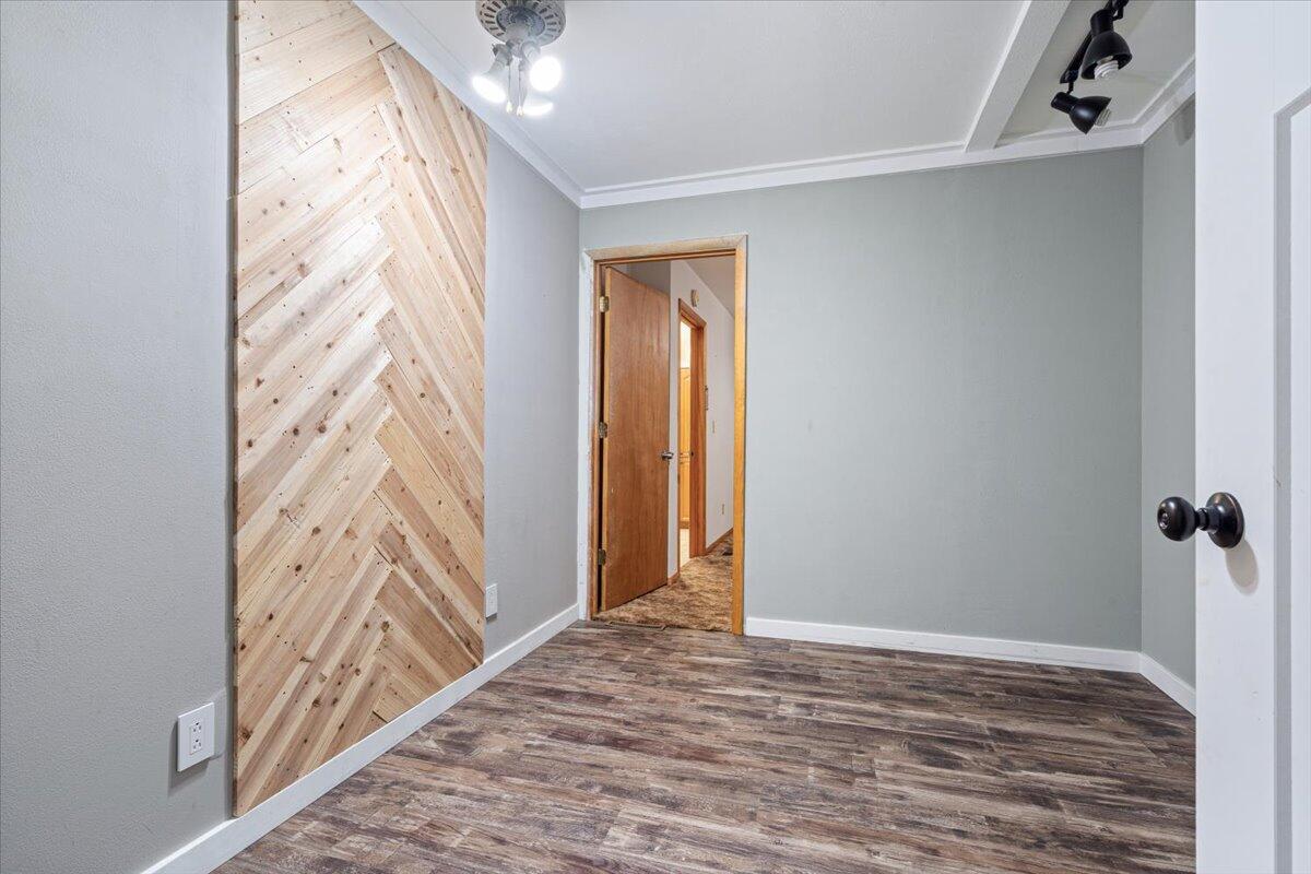 206 Trailwood Road Property Photo 5