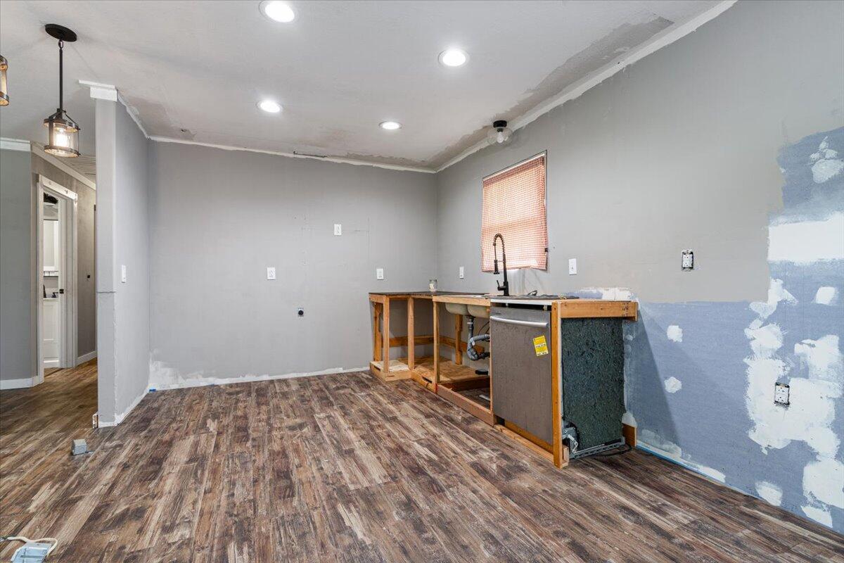 206 Trailwood Road Property Photo 13
