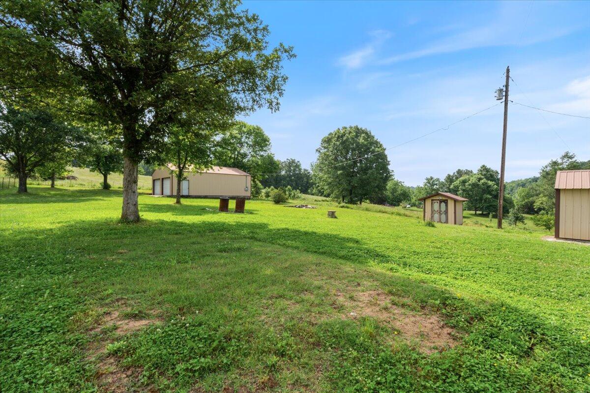 206 Trailwood Road Property Photo 14