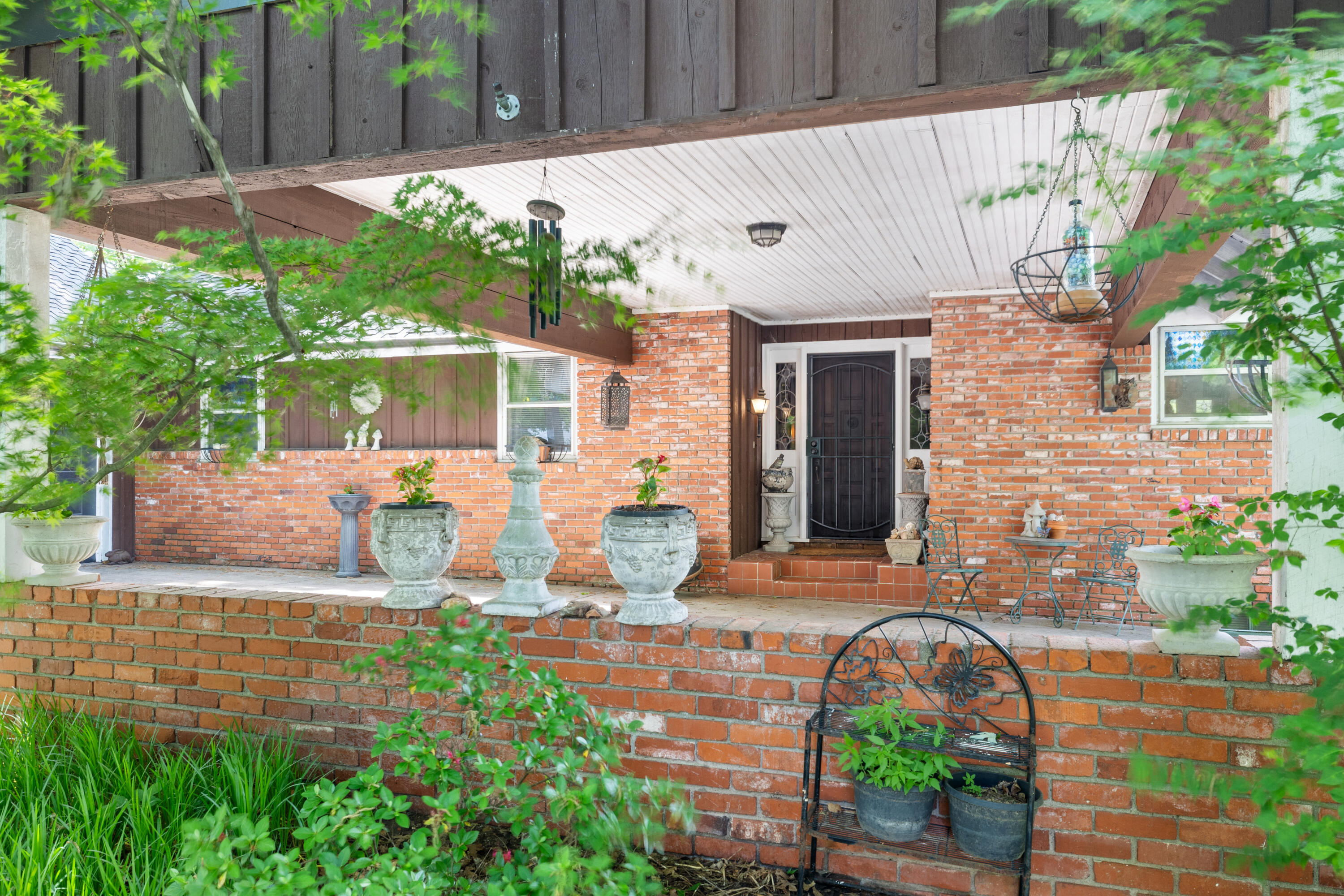 2218 East Cardinal Street Property Photo 4