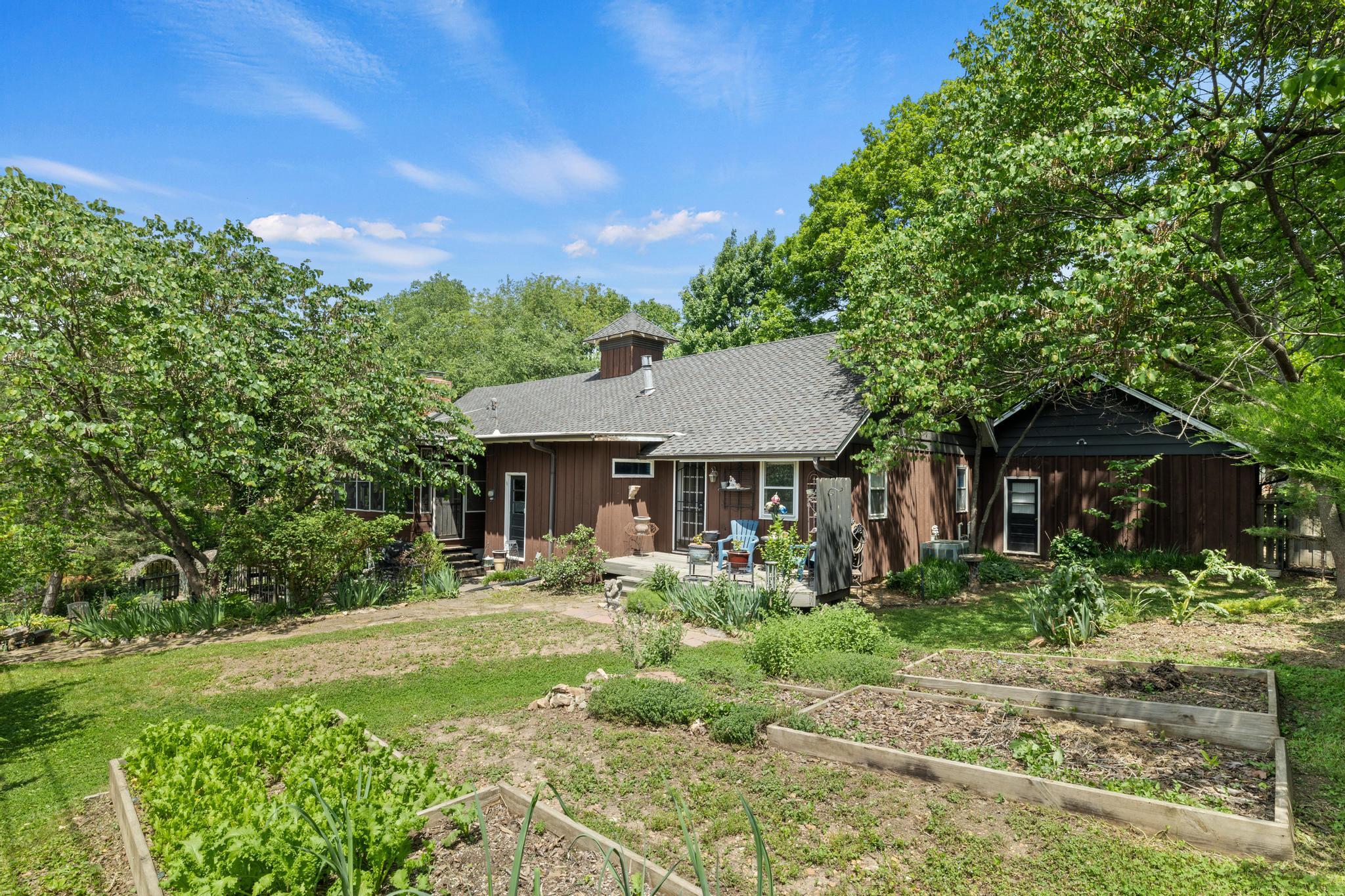 2218 East Cardinal Street Property Photo 43